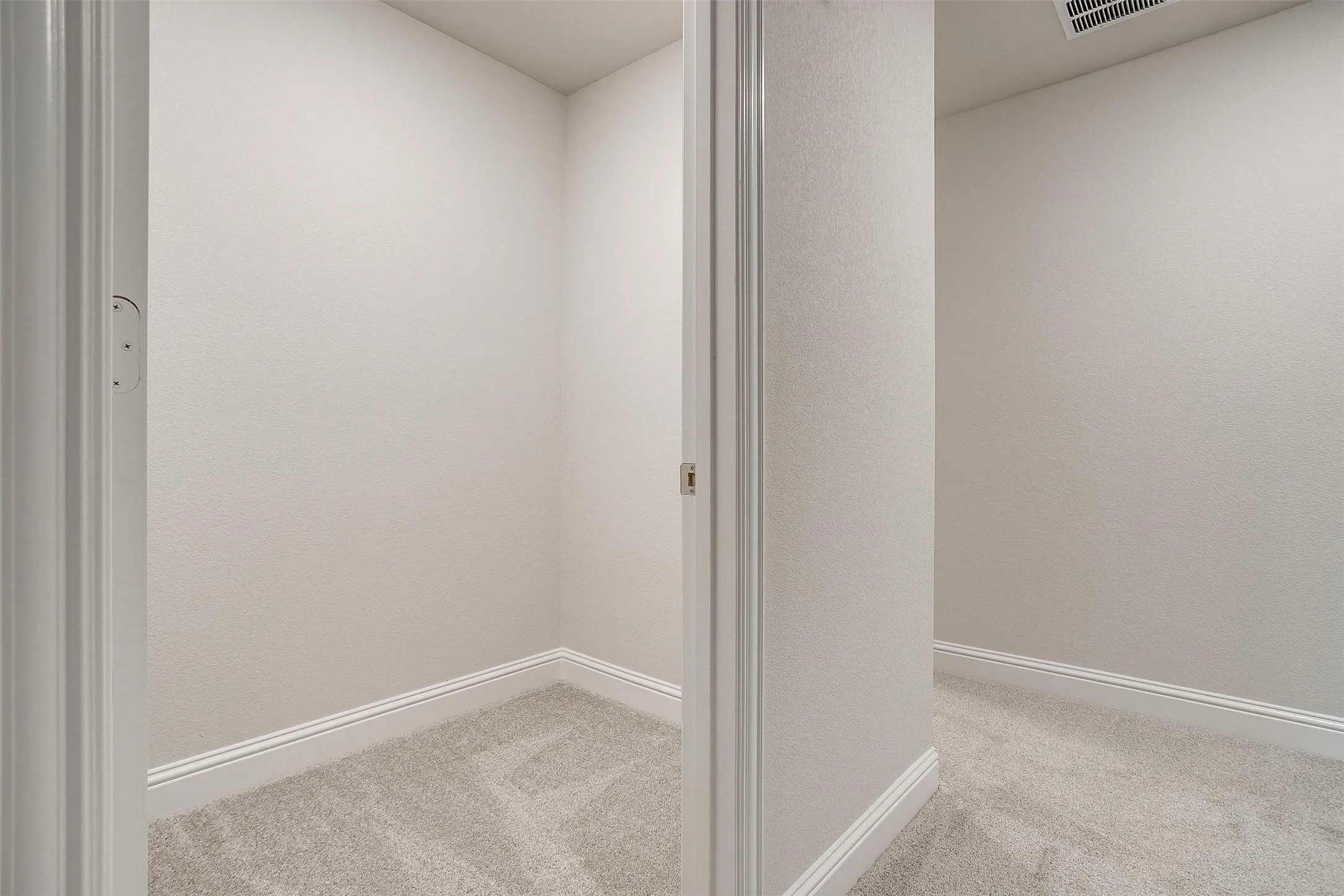 Single Family Residence For Sale in Tarrant County , 800 Homeplace Circle, Mansfield, Texas 76063, 3 Bedroom, 3 Bathroom, 2 Garage spaces, 1,756 Sqft, built in 2026, mls#21398876, Real Estate Agent in Mansfield, Homes For Sale in Tarrant county, Homes For Sale in Mansfield, Realtor in Mansfield Texas, Real Estate Brokerage Independent Realty Texas, Luminita Cordes Realtor