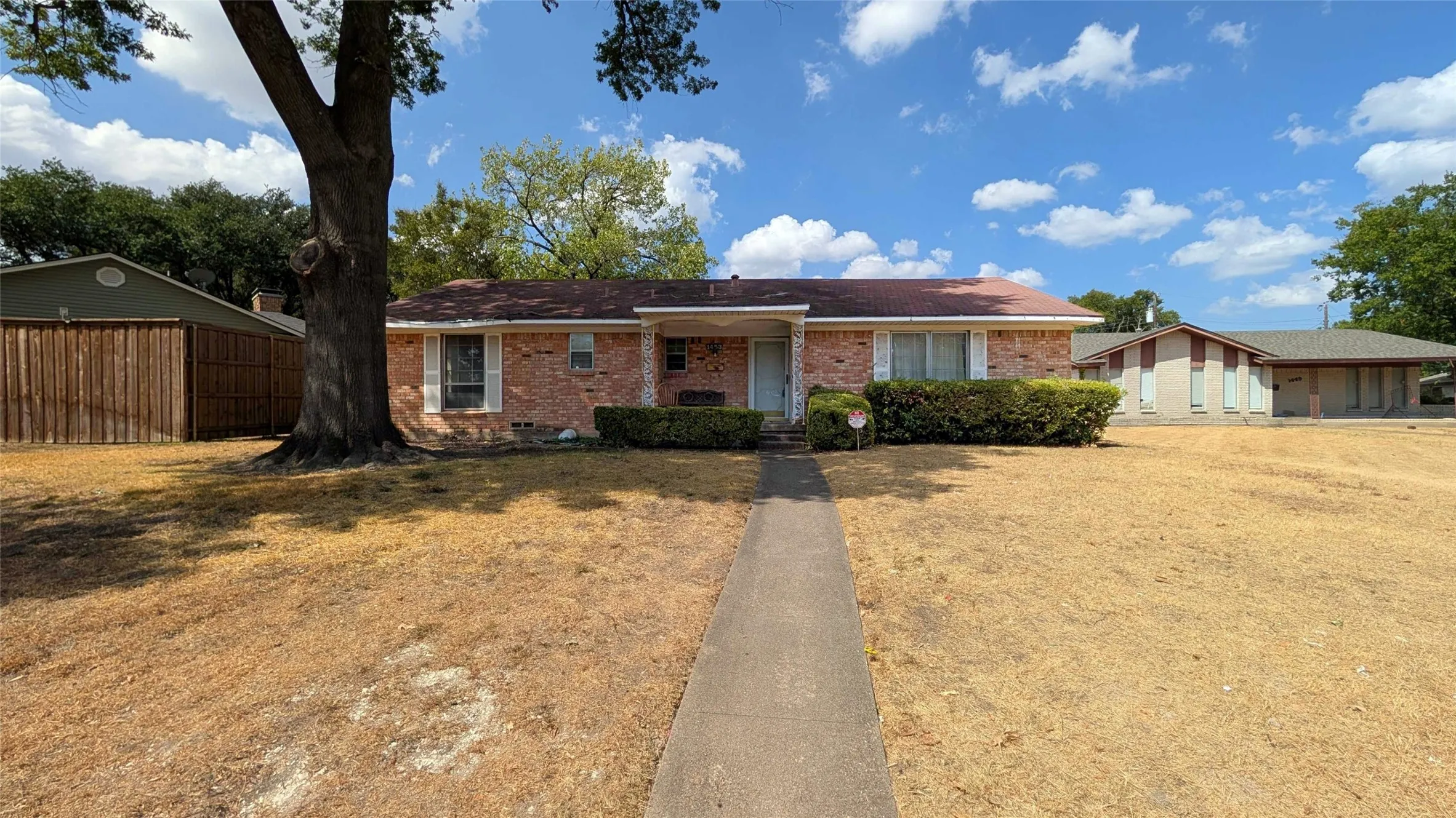 Single Family Residence For Sale in Dallas County , 1453 Brook Valley Place, Dallas, Texas 75232, 3 Bedroom, 2 Bathroom, 2 Garage spaces, 1,572 Sqft, built in 1964, mls#21398810, Real Estate Agent in Dallas, Homes For Sale in Dallas county, Homes For Sale in Dallas, Realtor in Dallas Texas, Real Estate Brokerage Independent Realty Texas, Luminita Cordes Realtor