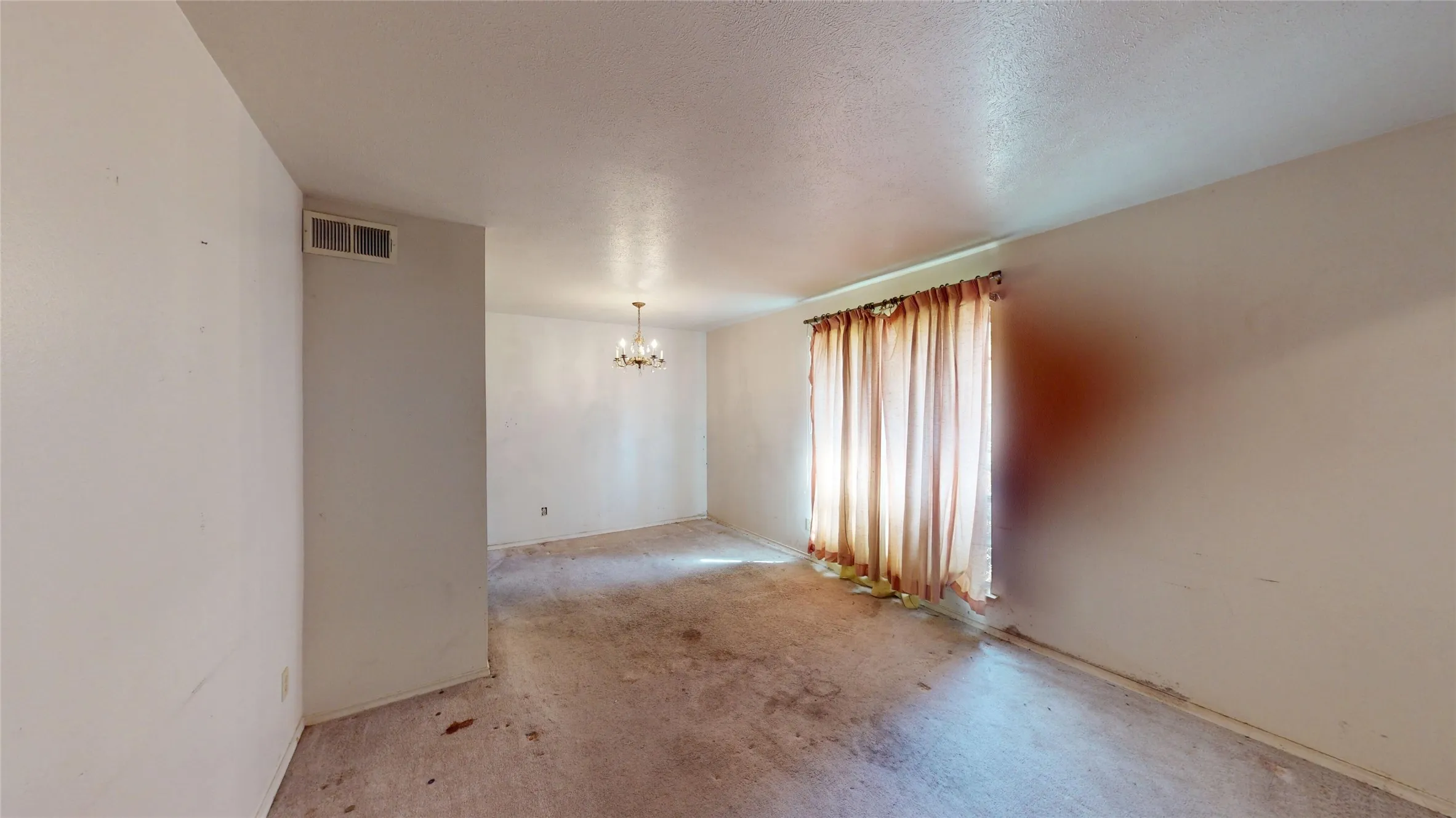 Single Family Residence For Sale in Dallas County , 1453 Brook Valley Place, Dallas, Texas 75232, 3 Bedroom, 2 Bathroom, 2 Garage spaces, 1,572 Sqft, built in 1964, mls#21398810, Real Estate Agent in Dallas, Homes For Sale in Dallas county, Homes For Sale in Dallas, Realtor in Dallas Texas, Real Estate Brokerage Independent Realty Texas, Luminita Cordes Realtor