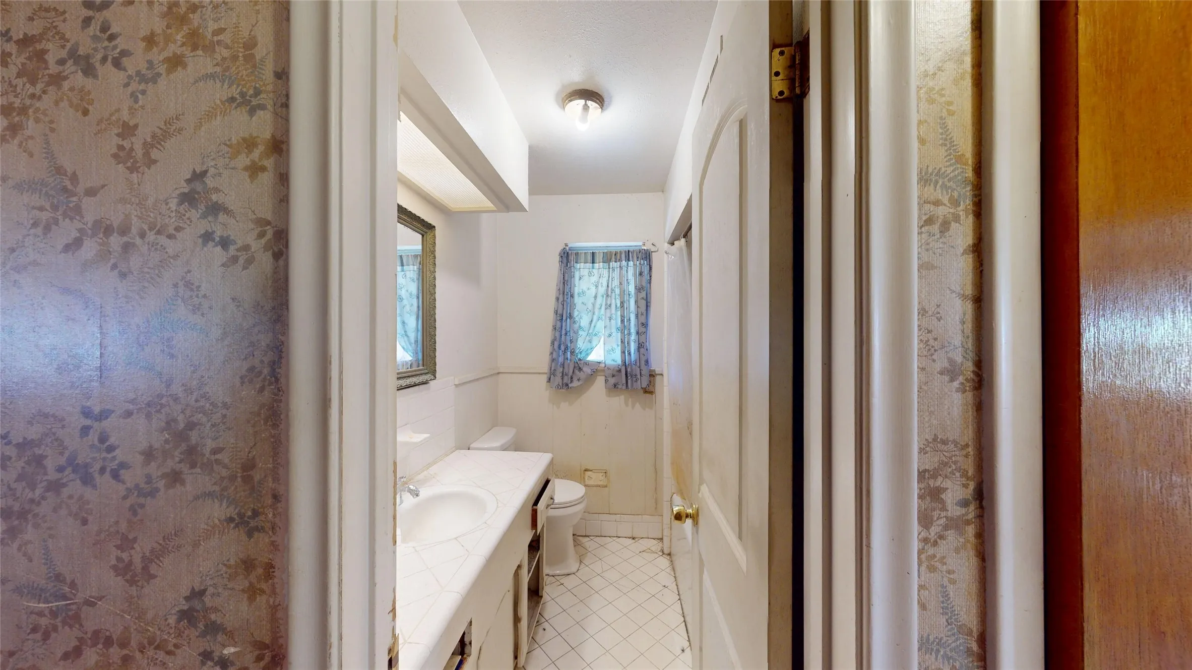 Single Family Residence For Sale in Dallas County , 1453 Brook Valley Place, Dallas, Texas 75232, 3 Bedroom, 2 Bathroom, 2 Garage spaces, 1,572 Sqft, built in 1964, mls#21398810, Real Estate Agent in Dallas, Homes For Sale in Dallas county, Homes For Sale in Dallas, Realtor in Dallas Texas, Real Estate Brokerage Independent Realty Texas, Luminita Cordes Realtor
