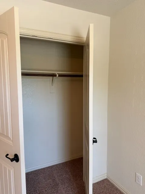 Townhouse For Sale in Tarrant County , 6828 Pascal Way, Fort Worth, Texas 76137, 2 Bedroom, 3 Bathroom, 2 Garage spaces, 1,388 Sqft, built in 2015, mls#21397984, Real Estate Agent in Fort Worth, Homes For Sale in Tarrant county, Homes For Sale in Fort Worth, Realtor in Fort Worth Texas, Real Estate Brokerage Independent Realty Texas, Luminita Cordes Realtor