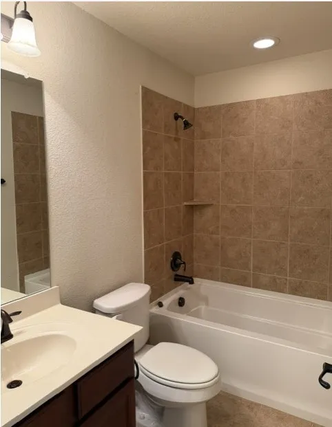 Townhouse For Sale in Tarrant County , 6828 Pascal Way, Fort Worth, Texas 76137, 2 Bedroom, 3 Bathroom, 2 Garage spaces, 1,388 Sqft, built in 2015, mls#21397984, Real Estate Agent in Fort Worth, Homes For Sale in Tarrant county, Homes For Sale in Fort Worth, Realtor in Fort Worth Texas, Real Estate Brokerage Independent Realty Texas, Luminita Cordes Realtor