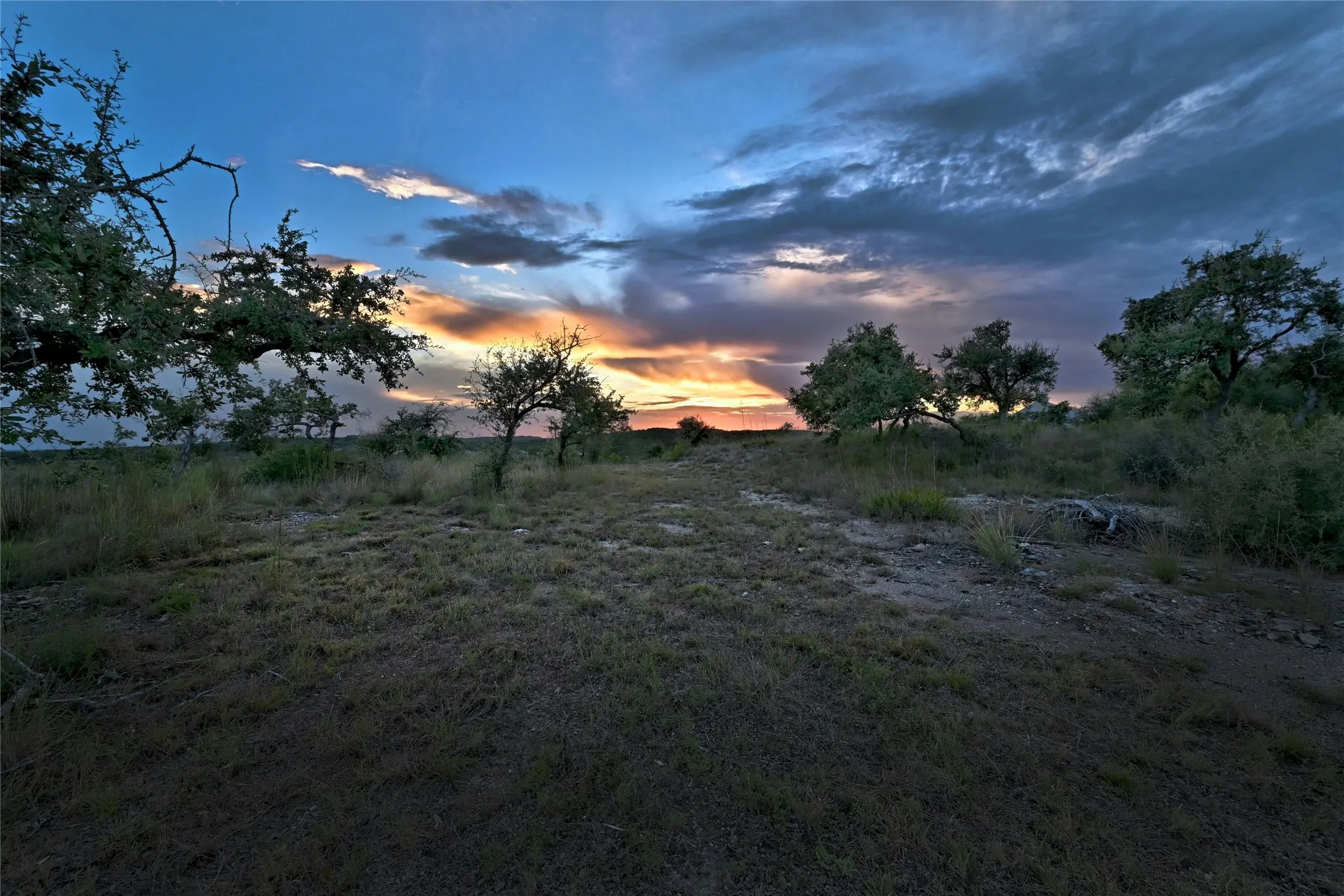 Single Family Residence For Sale in Hays County , 8075 Mount Sharp Road, Wimberley, Texas 78676, 4 Bedroom, 4 Bathroom, Garage spaces, 3,760 Sqft, built in 2002, mls#21398710, Real Estate Agent in Wimberley, Homes For Sale in Hays county, Homes For Sale in Wimberley, Realtor in Wimberley Texas, Real Estate Brokerage Independent Realty Texas, Luminita Cordes Realtor