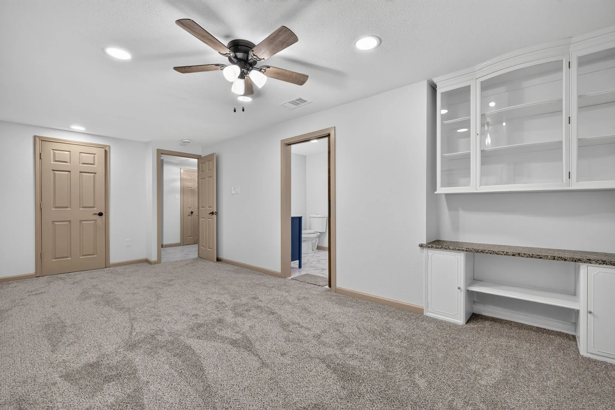 Single Family Residence For Rent in Somervell County , 1095 County Road 407, Nemo, Texas 76070, 4 Bedroom, 3 Bathroom, 1 Garage spaces, 1,896 Sqft, built in 1985, mls#21398879, Real Estate Agent in Nemo, Homes For Rent in Somervell county, Homes For Rent in Nemo, Realtor in Nemo Texas, Real Estate Brokerage Independent Realty Texas, Luminita Cordes Realtor
