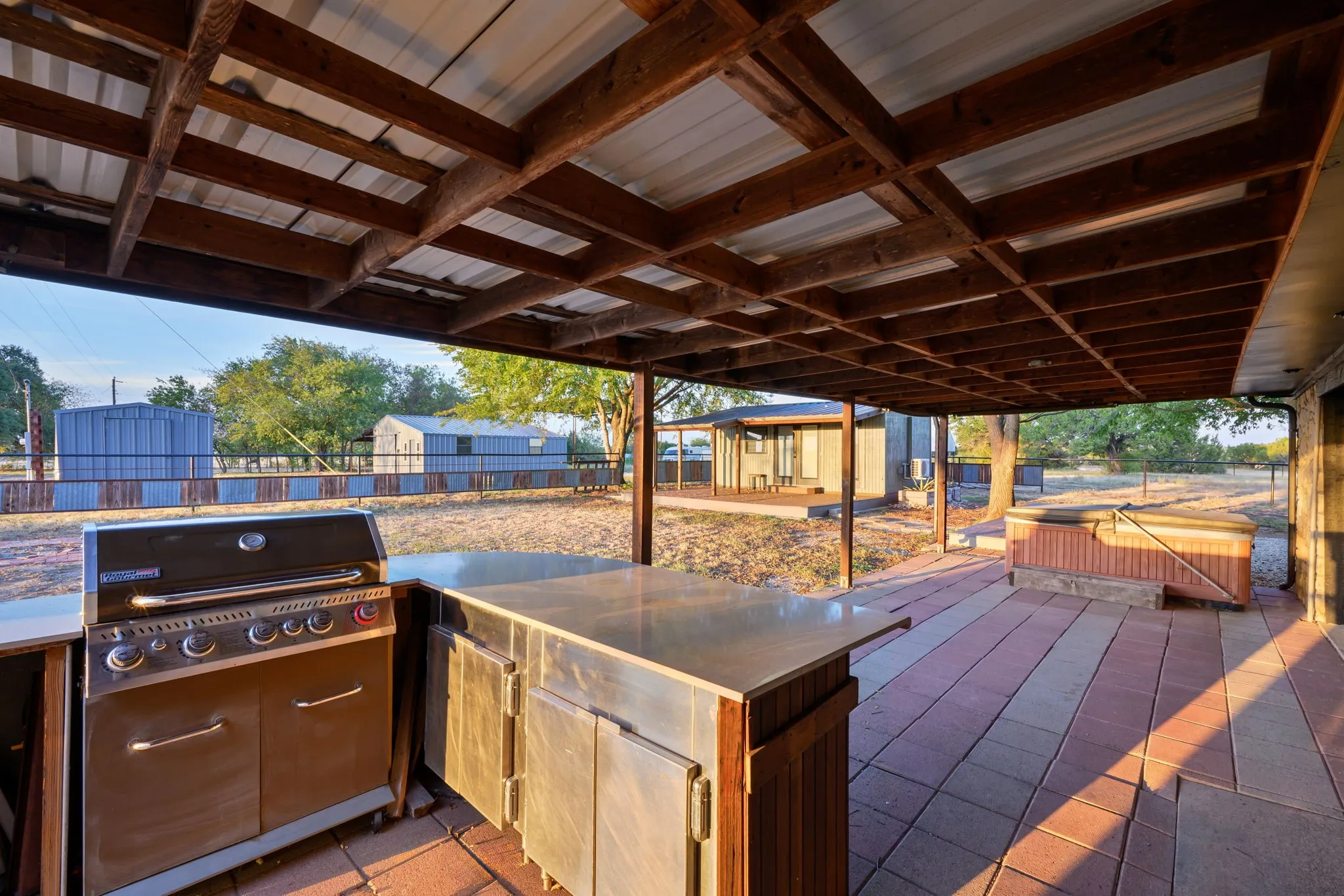 Single Family Residence For Rent in Somervell County , 1095 County Road 407, Nemo, Texas 76070, 4 Bedroom, 3 Bathroom, 1 Garage spaces, 1,896 Sqft, built in 1985, mls#21398879, Real Estate Agent in Nemo, Homes For Rent in Somervell county, Homes For Rent in Nemo, Realtor in Nemo Texas, Real Estate Brokerage Independent Realty Texas, Luminita Cordes Realtor