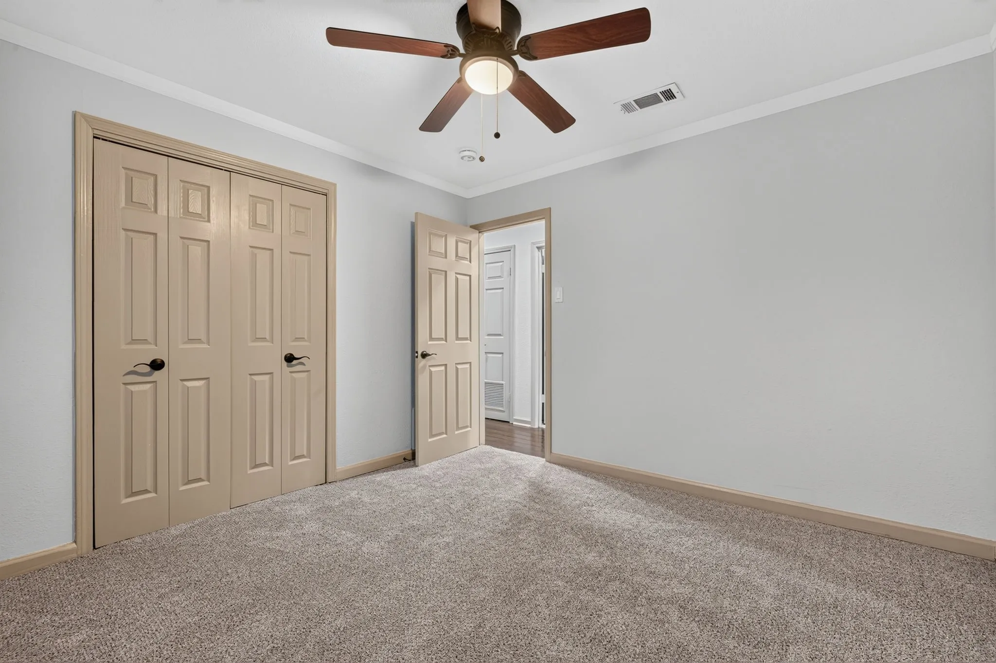 Single Family Residence For Rent in Somervell County , 1095 County Road 407, Nemo, Texas 76070, 4 Bedroom, 3 Bathroom, 1 Garage spaces, 1,896 Sqft, built in 1985, mls#21398879, Real Estate Agent in Nemo, Homes For Rent in Somervell county, Homes For Rent in Nemo, Realtor in Nemo Texas, Real Estate Brokerage Independent Realty Texas, Luminita Cordes Realtor