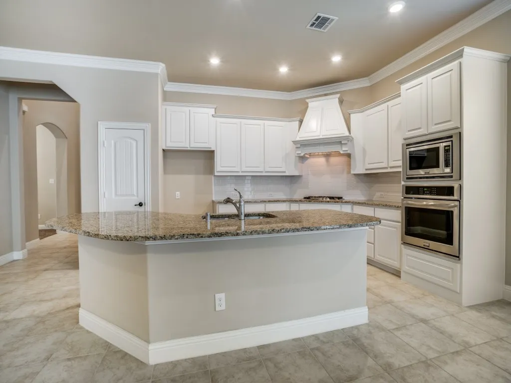Open Kitchen with Large Island