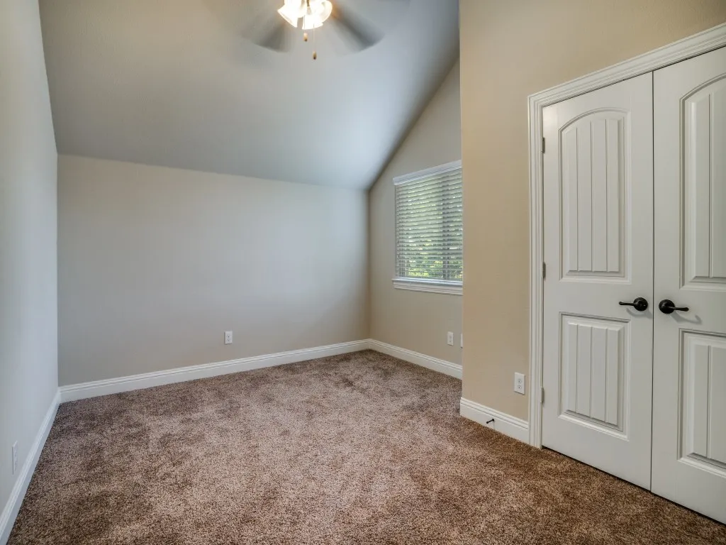 4th Bedroom - Upstairs