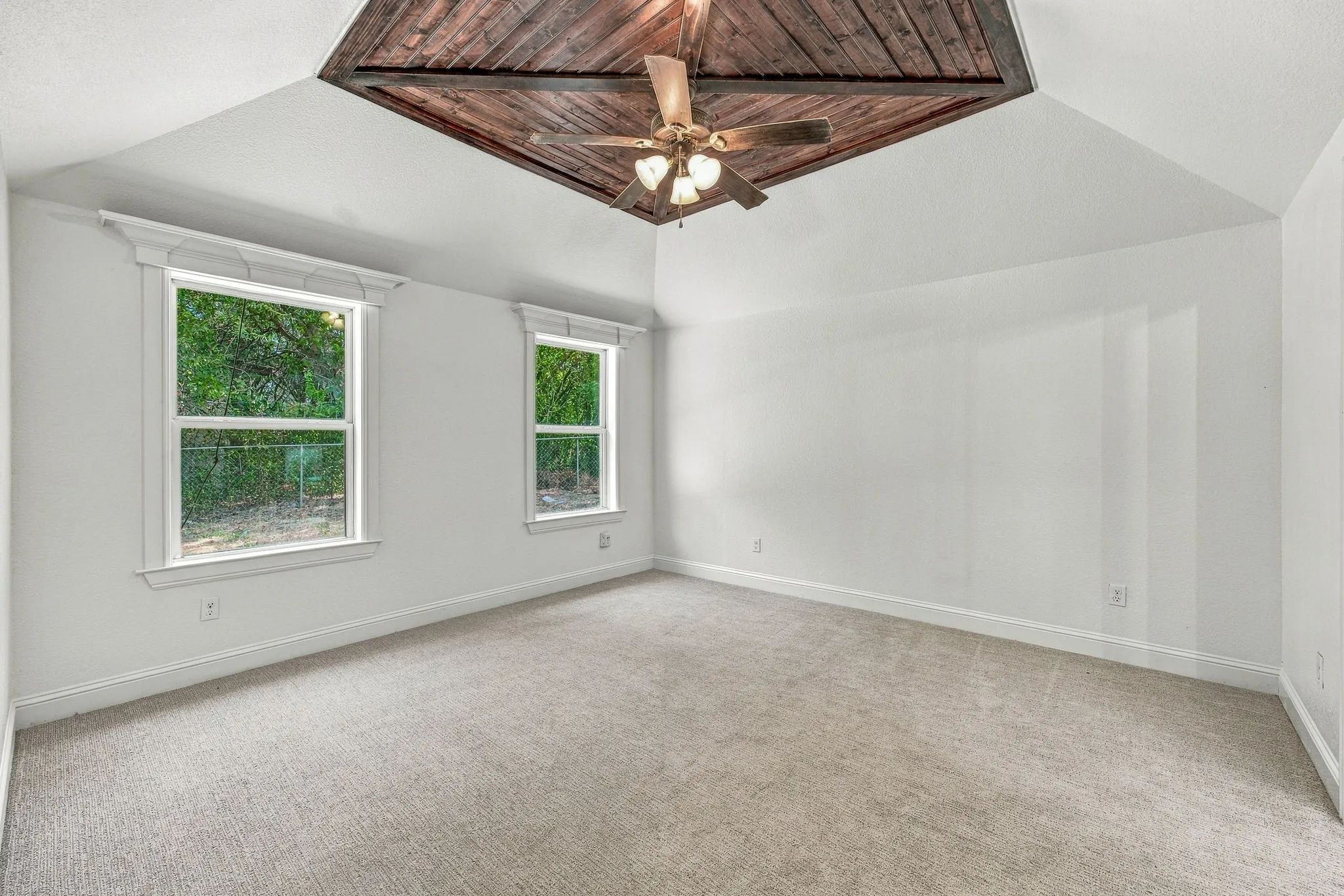 Single Family Residence For Sale in Johnson County , 9313 Apache Trail, Rio Vista, Texas 76093, 3 Bedroom, 3 Bathroom, 2 Garage spaces, 1,615 Sqft, built in 2019, mls#21398521, Real Estate Agent in Rio Vista, Homes For Sale in Johnson county, Homes For Sale in Rio Vista, Realtor in Rio Vista Texas, Real Estate Brokerage Independent Realty Texas, Luminita Cordes Realtor