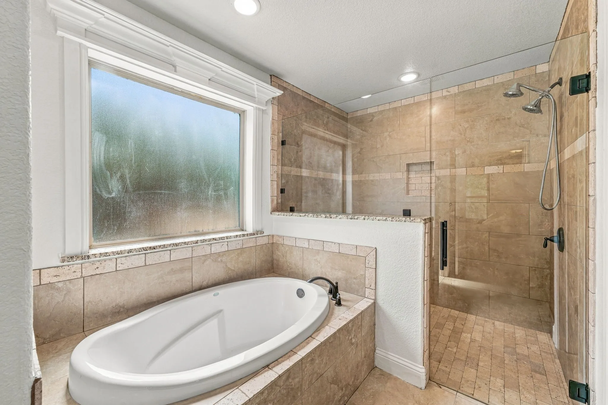 Single Family Residence For Sale in Johnson County , 9313 Apache Trail, Rio Vista, Texas 76093, 3 Bedroom, 3 Bathroom, 2 Garage spaces, 1,615 Sqft, built in 2019, mls#21398521, Real Estate Agent in Rio Vista, Homes For Sale in Johnson county, Homes For Sale in Rio Vista, Realtor in Rio Vista Texas, Real Estate Brokerage Independent Realty Texas, Luminita Cordes Realtor