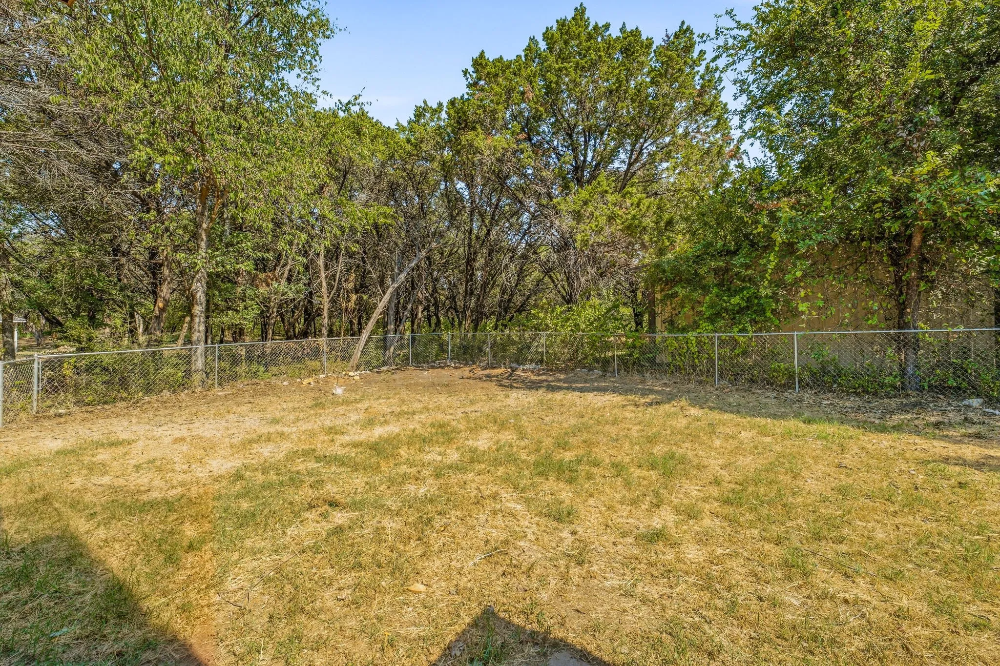 Single Family Residence For Sale in Johnson County , 9313 Apache Trail, Rio Vista, Texas 76093, 3 Bedroom, 3 Bathroom, 2 Garage spaces, 1,615 Sqft, built in 2019, mls#21398521, Real Estate Agent in Rio Vista, Homes For Sale in Johnson county, Homes For Sale in Rio Vista, Realtor in Rio Vista Texas, Real Estate Brokerage Independent Realty Texas, Luminita Cordes Realtor