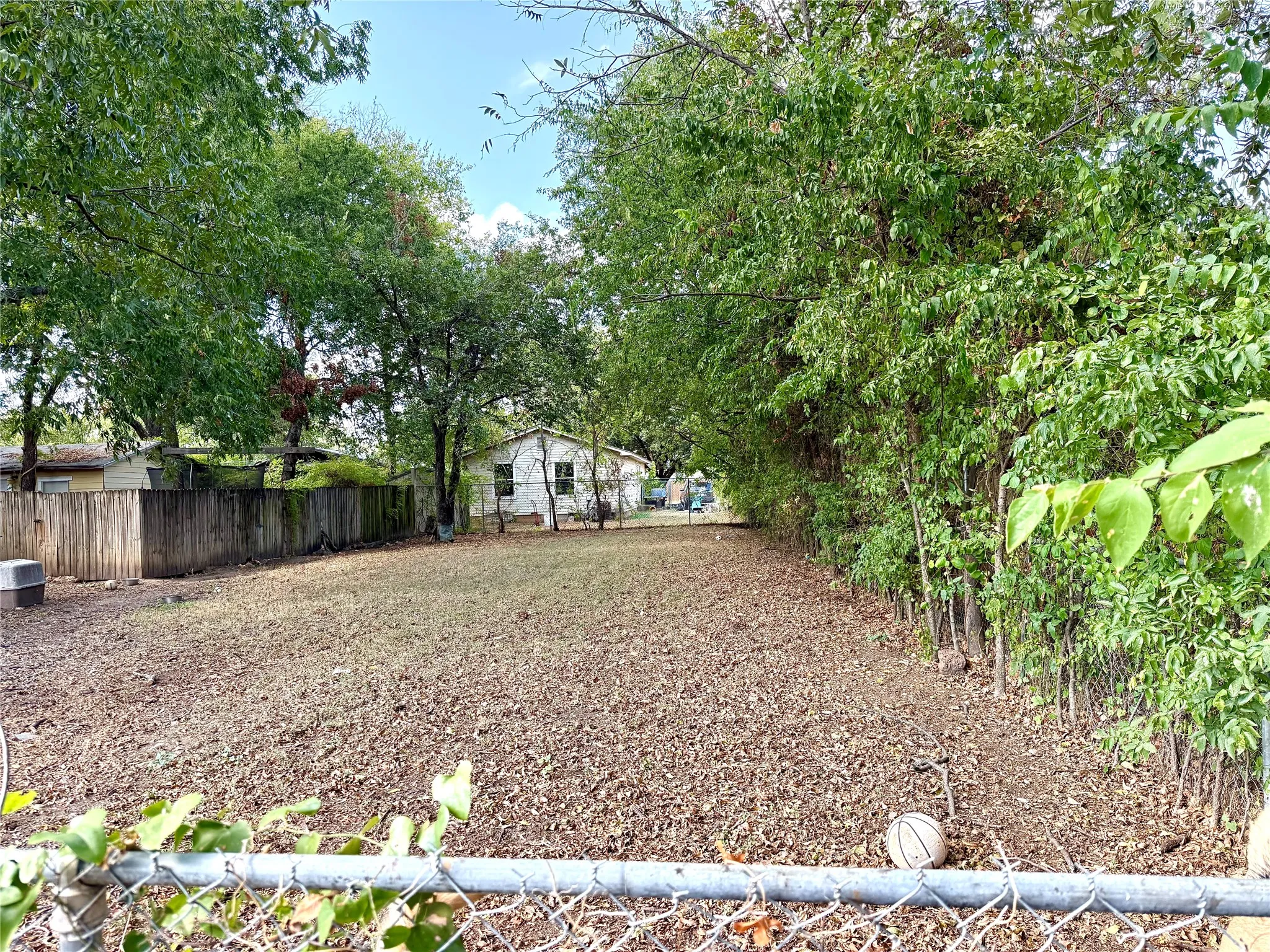 Unimproved Land For Sale in Johnson County , 307 Robbins Street, Cleburne, Texas 76031, 0, 0, Garage spaces, 0 Sqft, built in 0, mls#21398397, Real Estate Agent in Cleburne, Homes For Sale in Johnson county, Homes For Sale in Cleburne, Realtor in Cleburne Texas, Real Estate Brokerage Independent Realty Texas, Luminita Cordes Realtor