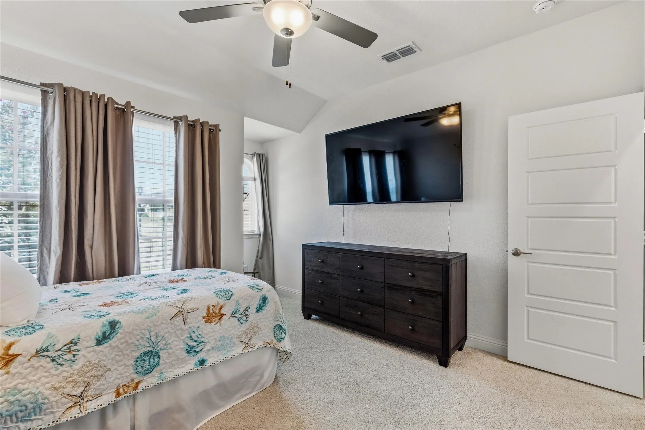 Single Family Residence For Sale in Collin County , 3514 Beebalm Boulevard, Melissa, Texas 75454, 4 Bedroom, 3 Bathroom, 2 Garage spaces, 2,402 Sqft, built in 2024, mls#21398240, Real Estate Agent in Melissa, Homes For Sale in Collin county, Homes For Sale in Melissa, Realtor in Melissa Texas, Real Estate Brokerage Independent Realty Texas, Luminita Cordes Realtor