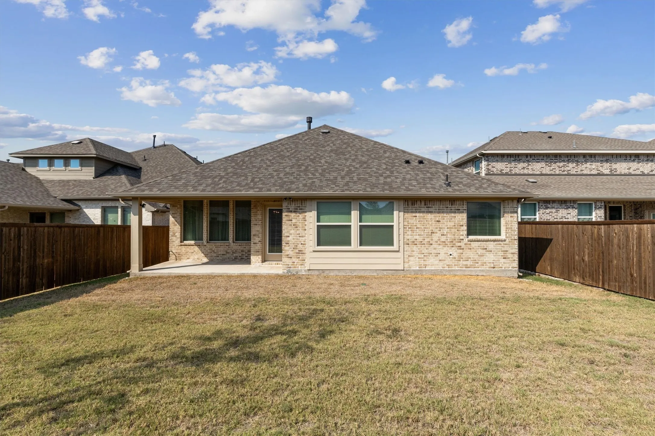 Single Family Residence For Sale in Collin County , 3514 Beebalm Boulevard, Melissa, Texas 75454, 4 Bedroom, 3 Bathroom, 2 Garage spaces, 2,402 Sqft, built in 2024, mls#21398240, Real Estate Agent in Melissa, Homes For Sale in Collin county, Homes For Sale in Melissa, Realtor in Melissa Texas, Real Estate Brokerage Independent Realty Texas, Luminita Cordes Realtor