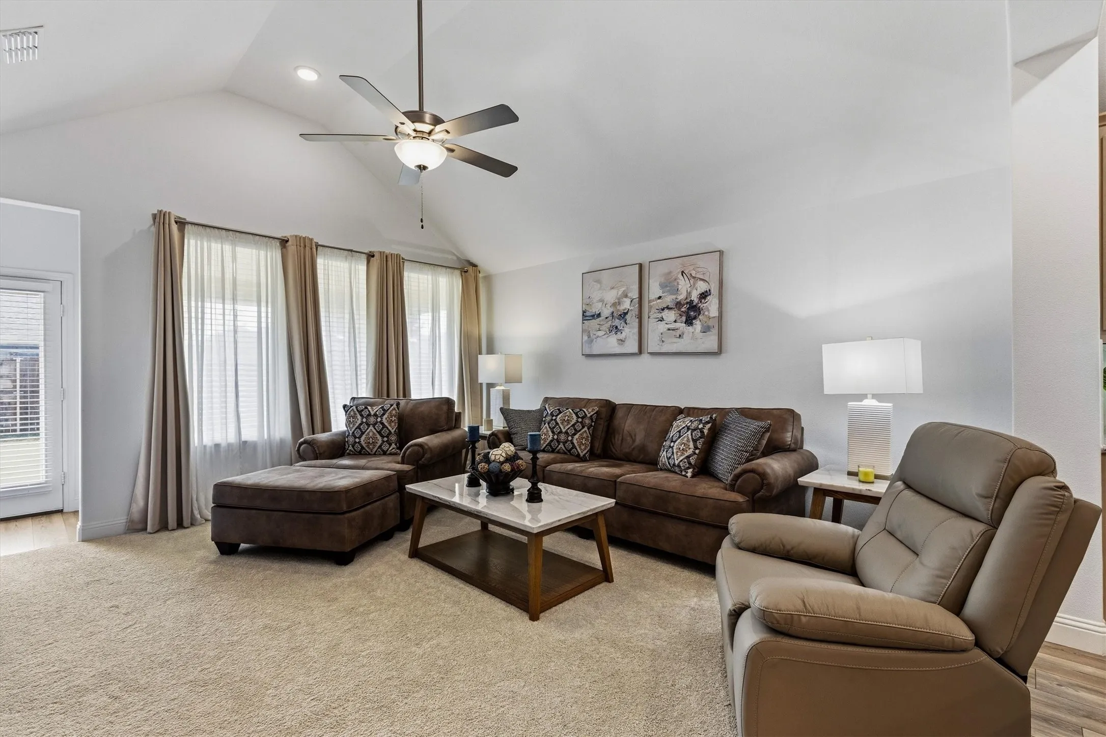 Single Family Residence For Sale in Collin County , 3514 Beebalm Boulevard, Melissa, Texas 75454, 4 Bedroom, 3 Bathroom, 2 Garage spaces, 2,402 Sqft, built in 2024, mls#21398240, Real Estate Agent in Melissa, Homes For Sale in Collin county, Homes For Sale in Melissa, Realtor in Melissa Texas, Real Estate Brokerage Independent Realty Texas, Luminita Cordes Realtor