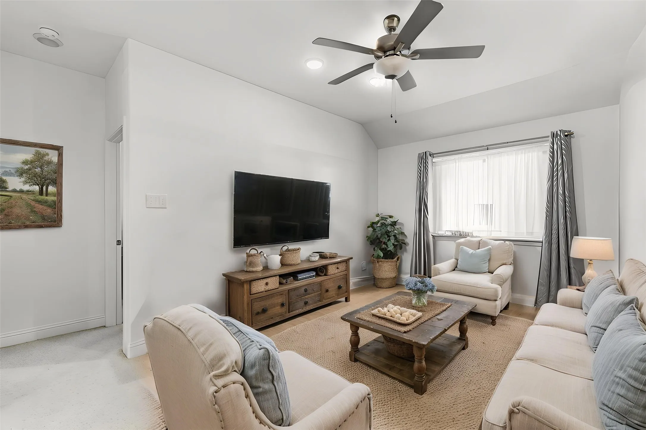 Single Family Residence For Sale in Collin County , 3514 Beebalm Boulevard, Melissa, Texas 75454, 4 Bedroom, 3 Bathroom, 2 Garage spaces, 2,402 Sqft, built in 2024, mls#21398240, Real Estate Agent in Melissa, Homes For Sale in Collin county, Homes For Sale in Melissa, Realtor in Melissa Texas, Real Estate Brokerage Independent Realty Texas, Luminita Cordes Realtor