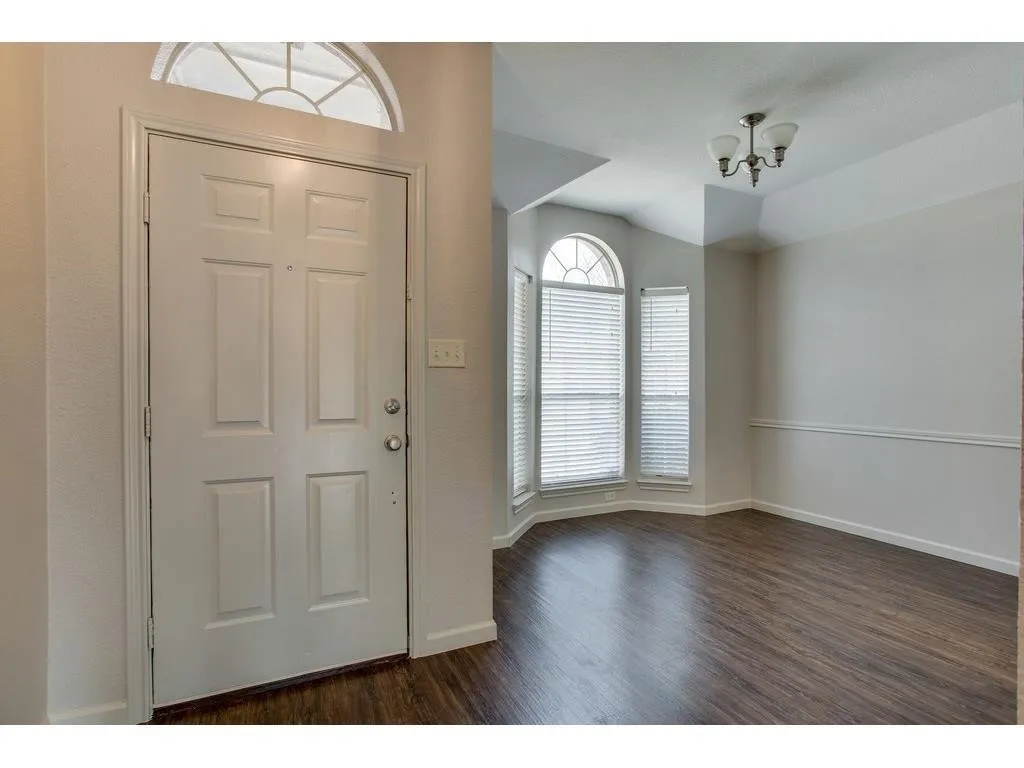 Single Family Residence For Rent in Denton County , 1414 Stella Drive, Lewisville, Texas 75067, 3 Bedroom, 2 Bathroom, 2 Garage spaces, 1,503 Sqft, built in 1999, mls#21398904, Real Estate Agent in Lewisville, Homes For Rent in Denton county, Homes For Rent in Lewisville, Realtor in Lewisville Texas, Real Estate Brokerage Independent Realty Texas, Luminita Cordes Realtor