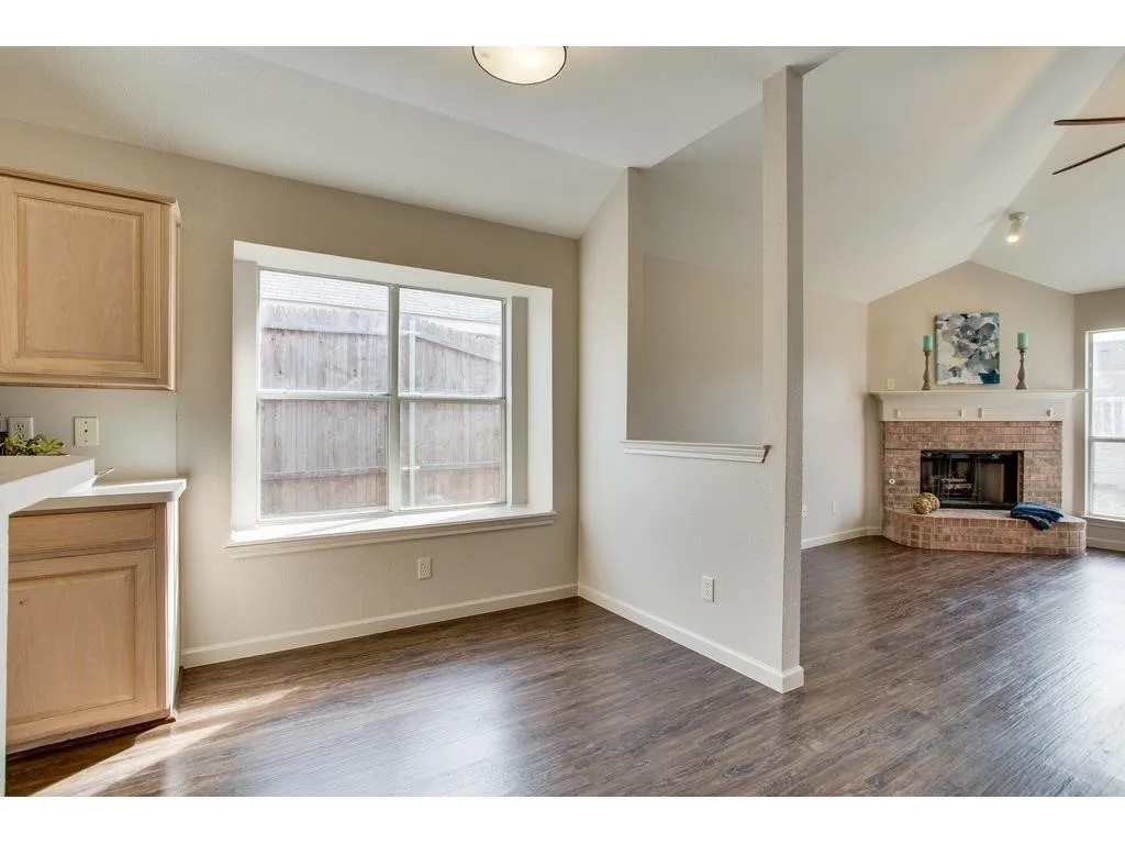 Single Family Residence For Rent in Denton County , 1414 Stella Drive, Lewisville, Texas 75067, 3 Bedroom, 2 Bathroom, 2 Garage spaces, 1,503 Sqft, built in 1999, mls#21398904, Real Estate Agent in Lewisville, Homes For Rent in Denton county, Homes For Rent in Lewisville, Realtor in Lewisville Texas, Real Estate Brokerage Independent Realty Texas, Luminita Cordes Realtor