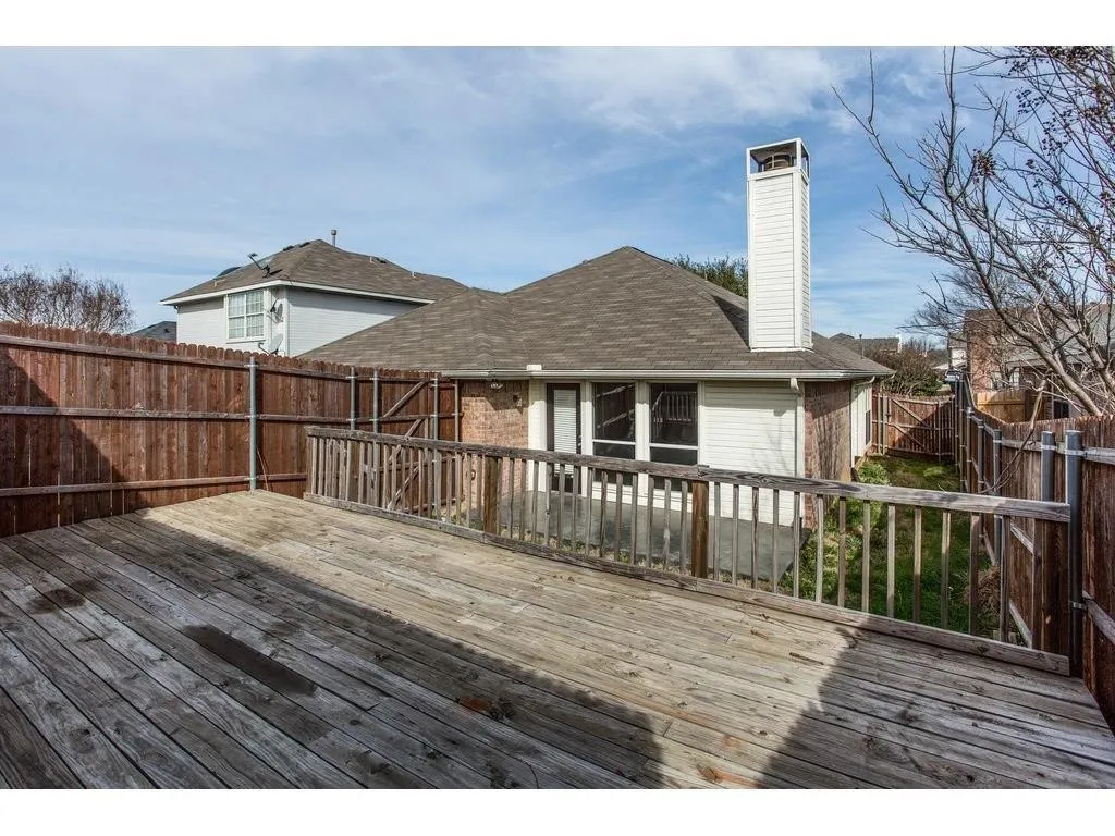 Single Family Residence For Rent in Denton County , 1414 Stella Drive, Lewisville, Texas 75067, 3 Bedroom, 2 Bathroom, 2 Garage spaces, 1,503 Sqft, built in 1999, mls#21398904, Real Estate Agent in Lewisville, Homes For Rent in Denton county, Homes For Rent in Lewisville, Realtor in Lewisville Texas, Real Estate Brokerage Independent Realty Texas, Luminita Cordes Realtor