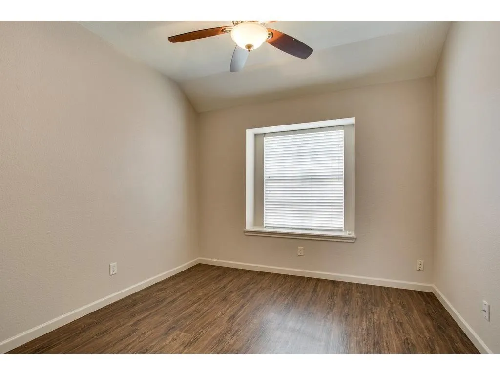 Single Family Residence For Rent in Denton County , 1414 Stella Drive, Lewisville, Texas 75067, 3 Bedroom, 2 Bathroom, 2 Garage spaces, 1,503 Sqft, built in 1999, mls#21398904, Real Estate Agent in Lewisville, Homes For Rent in Denton county, Homes For Rent in Lewisville, Realtor in Lewisville Texas, Real Estate Brokerage Independent Realty Texas, Luminita Cordes Realtor