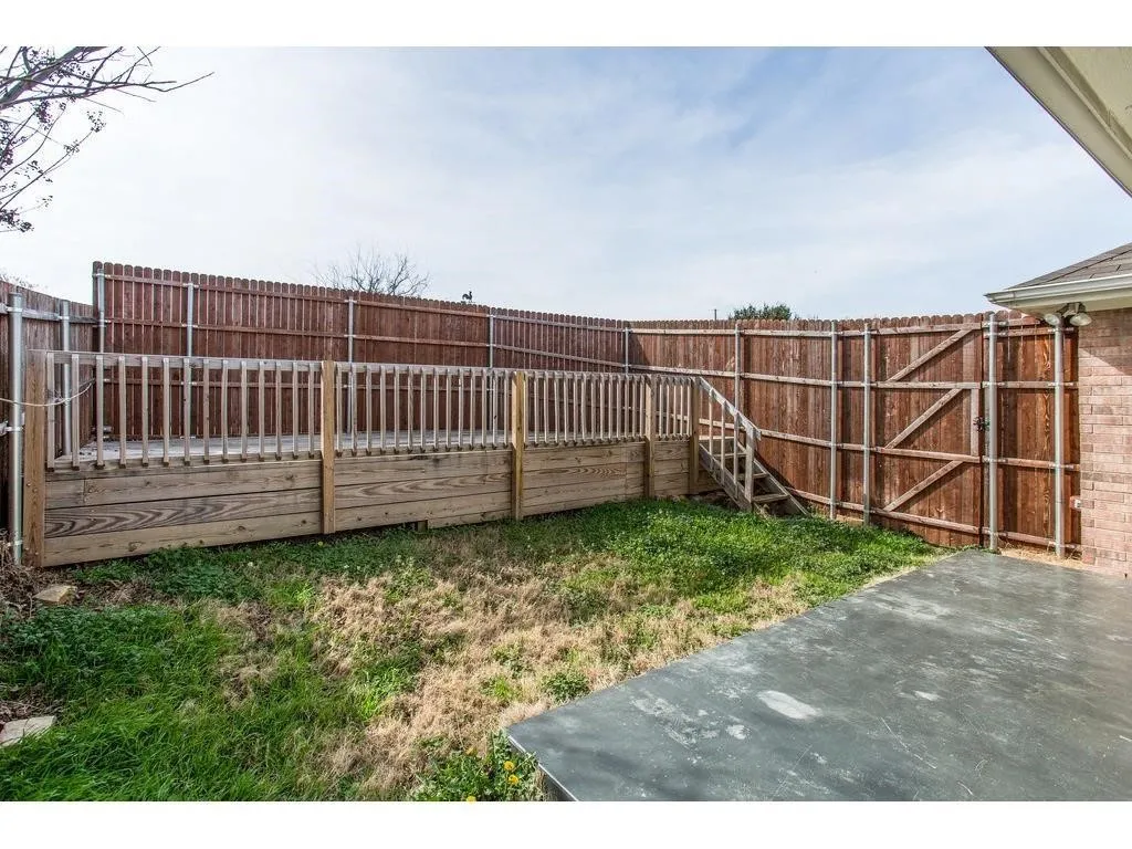 Single Family Residence For Rent in Denton County , 1414 Stella Drive, Lewisville, Texas 75067, 3 Bedroom, 2 Bathroom, 2 Garage spaces, 1,503 Sqft, built in 1999, mls#21398904, Real Estate Agent in Lewisville, Homes For Rent in Denton county, Homes For Rent in Lewisville, Realtor in Lewisville Texas, Real Estate Brokerage Independent Realty Texas, Luminita Cordes Realtor