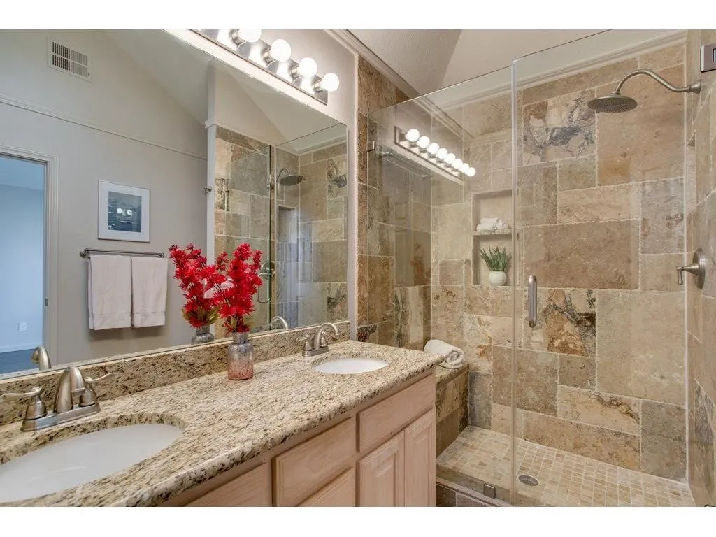 Single Family Residence For Rent in Denton County , 1414 Stella Drive, Lewisville, Texas 75067, 3 Bedroom, 2 Bathroom, 2 Garage spaces, 1,503 Sqft, built in 1999, mls#21398904, Real Estate Agent in Lewisville, Homes For Rent in Denton county, Homes For Rent in Lewisville, Realtor in Lewisville Texas, Real Estate Brokerage Independent Realty Texas, Luminita Cordes Realtor
