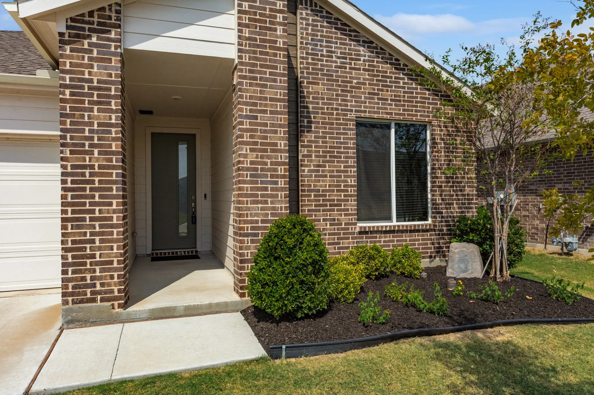 Single Family Residence For Sale in Denton County , 1604 Woodpecker Street, Denton, Texas 76205, 4 Bedroom, 2 Bathroom, 2 Garage spaces, 1,872 Sqft, built in 2023, mls#21390610, Real Estate Agent in Denton, Homes For Sale in Denton county, Homes For Sale in Denton, Realtor in Denton Texas, Real Estate Brokerage Independent Realty Texas, Luminita Cordes Realtor