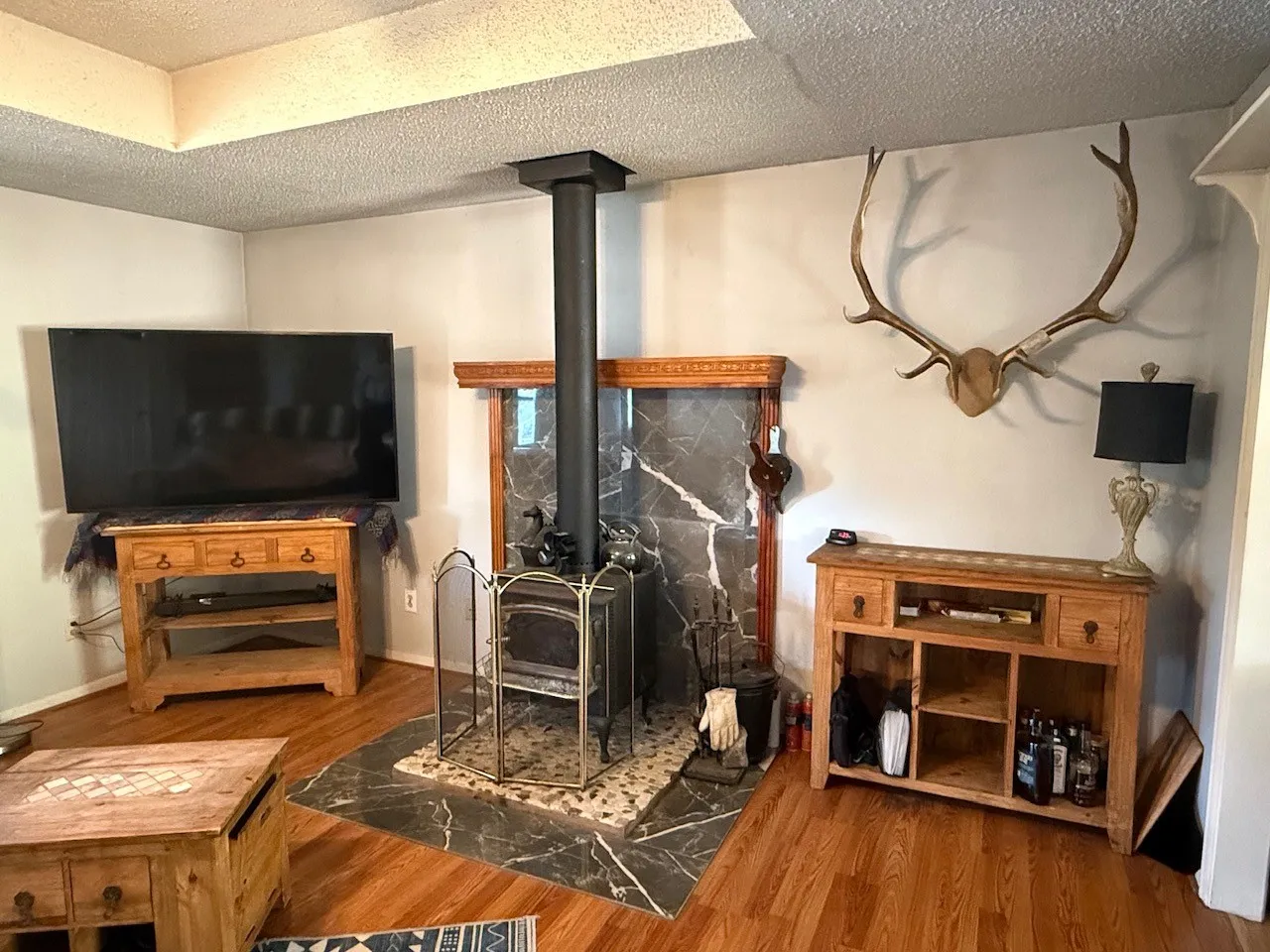 Single Family Residence For Sale in Marion County , 298 Desoto St., Jefferson, Texas 75657, 2 Bedroom, 2 Bathroom, Garage spaces, 1,220 Sqft, built in 1995, mls#21398909, Real Estate Agent in Jefferson, Homes For Sale in Marion county, Homes For Sale in Jefferson, Realtor in Jefferson Texas, Real Estate Brokerage Independent Realty Texas, Luminita Cordes Realtor