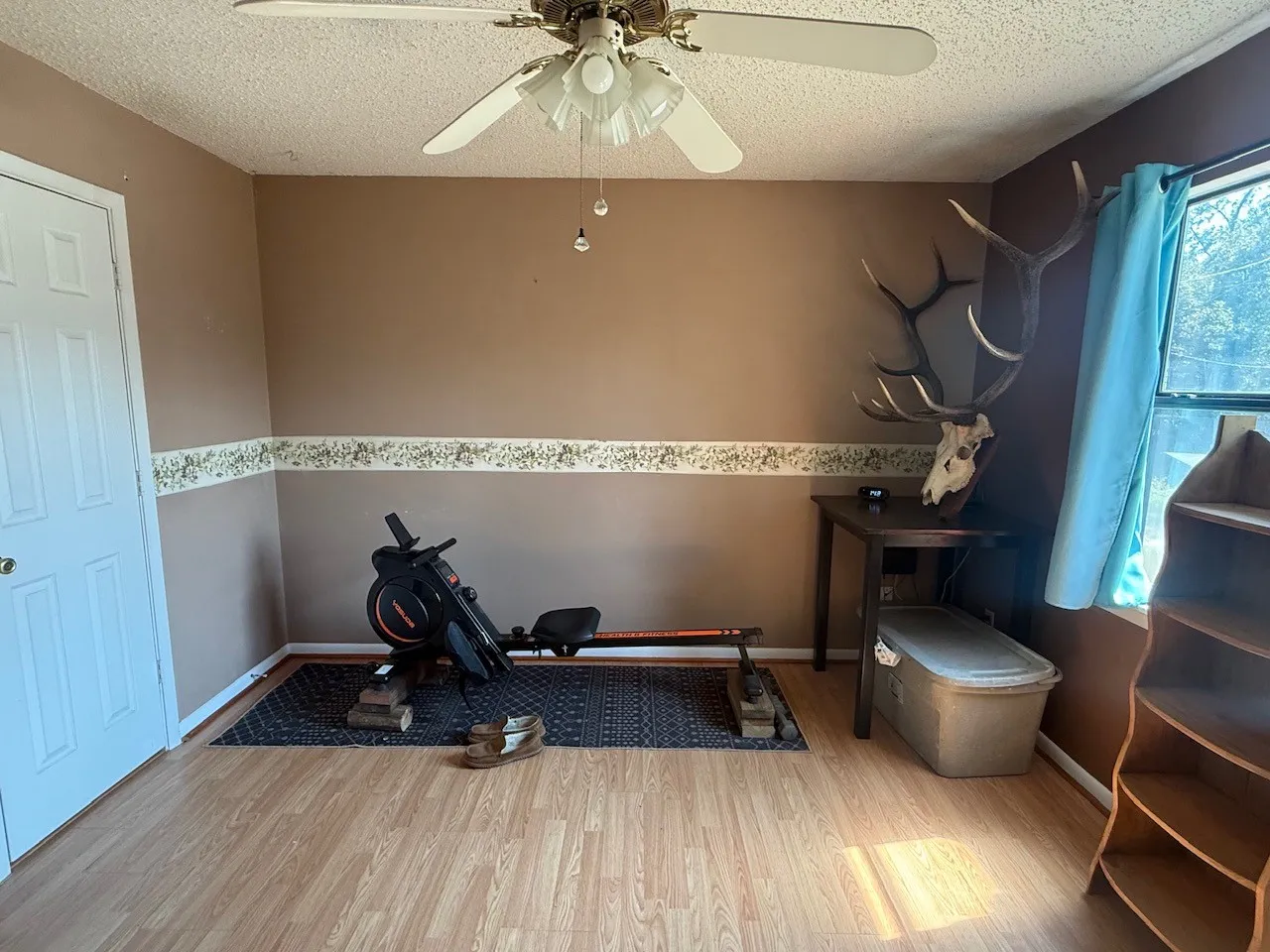 Single Family Residence For Sale in Marion County , 298 Desoto St., Jefferson, Texas 75657, 2 Bedroom, 2 Bathroom, Garage spaces, 1,220 Sqft, built in 1995, mls#21398909, Real Estate Agent in Jefferson, Homes For Sale in Marion county, Homes For Sale in Jefferson, Realtor in Jefferson Texas, Real Estate Brokerage Independent Realty Texas, Luminita Cordes Realtor