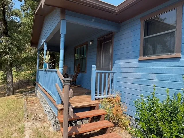 Single Family Residence For Sale in Marion County , 298 Desoto St., Jefferson, Texas 75657, 2 Bedroom, 2 Bathroom, Garage spaces, 1,220 Sqft, built in 1995, mls#21398909, Real Estate Agent in Jefferson, Homes For Sale in Marion county, Homes For Sale in Jefferson, Realtor in Jefferson Texas, Real Estate Brokerage Independent Realty Texas, Luminita Cordes Realtor