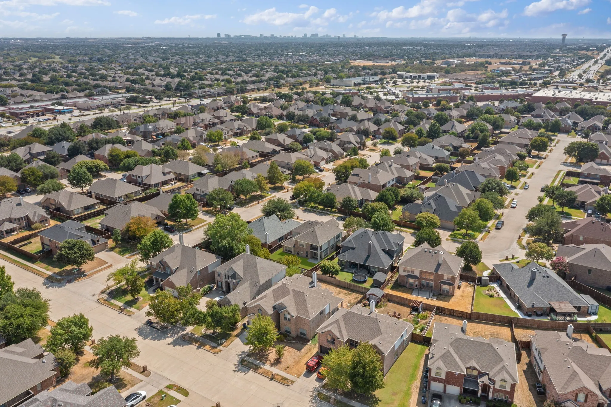 Single Family Residence For Sale in Denton County , 2420 Forest Gate Drive, Little Elm, Texas 75068, 5 Bedroom, 4 Bathroom, 2 Garage spaces, 3,893 Sqft, built in 2008, mls#21398325, Real Estate Agent in Little Elm, Homes For Sale in Denton county, Homes For Sale in Little Elm, Realtor in Little Elm Texas, Real Estate Brokerage Independent Realty Texas, Luminita Cordes Realtor