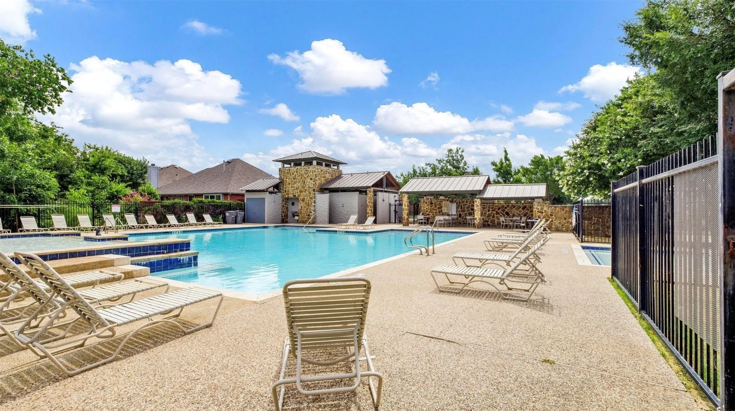 Single Family Residence For Sale in Denton County , 2420 Forest Gate Drive, Little Elm, Texas 75068, 5 Bedroom, 4 Bathroom, 2 Garage spaces, 3,893 Sqft, built in 2008, mls#21398325, Real Estate Agent in Little Elm, Homes For Sale in Denton county, Homes For Sale in Little Elm, Realtor in Little Elm Texas, Real Estate Brokerage Independent Realty Texas, Luminita Cordes Realtor
