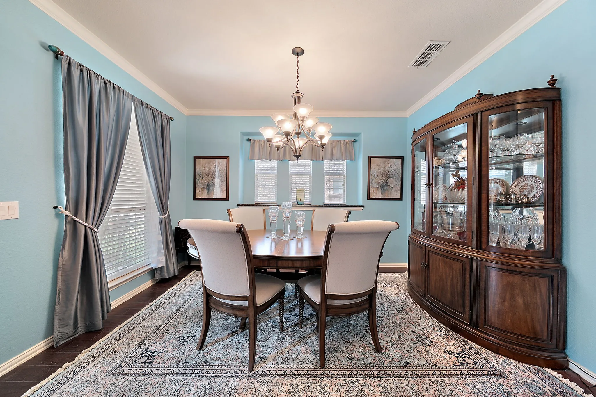 Single Family Residence For Sale in Denton County , 2420 Forest Gate Drive, Little Elm, Texas 75068, 5 Bedroom, 4 Bathroom, 2 Garage spaces, 3,893 Sqft, built in 2008, mls#21398325, Real Estate Agent in Little Elm, Homes For Sale in Denton county, Homes For Sale in Little Elm, Realtor in Little Elm Texas, Real Estate Brokerage Independent Realty Texas, Luminita Cordes Realtor