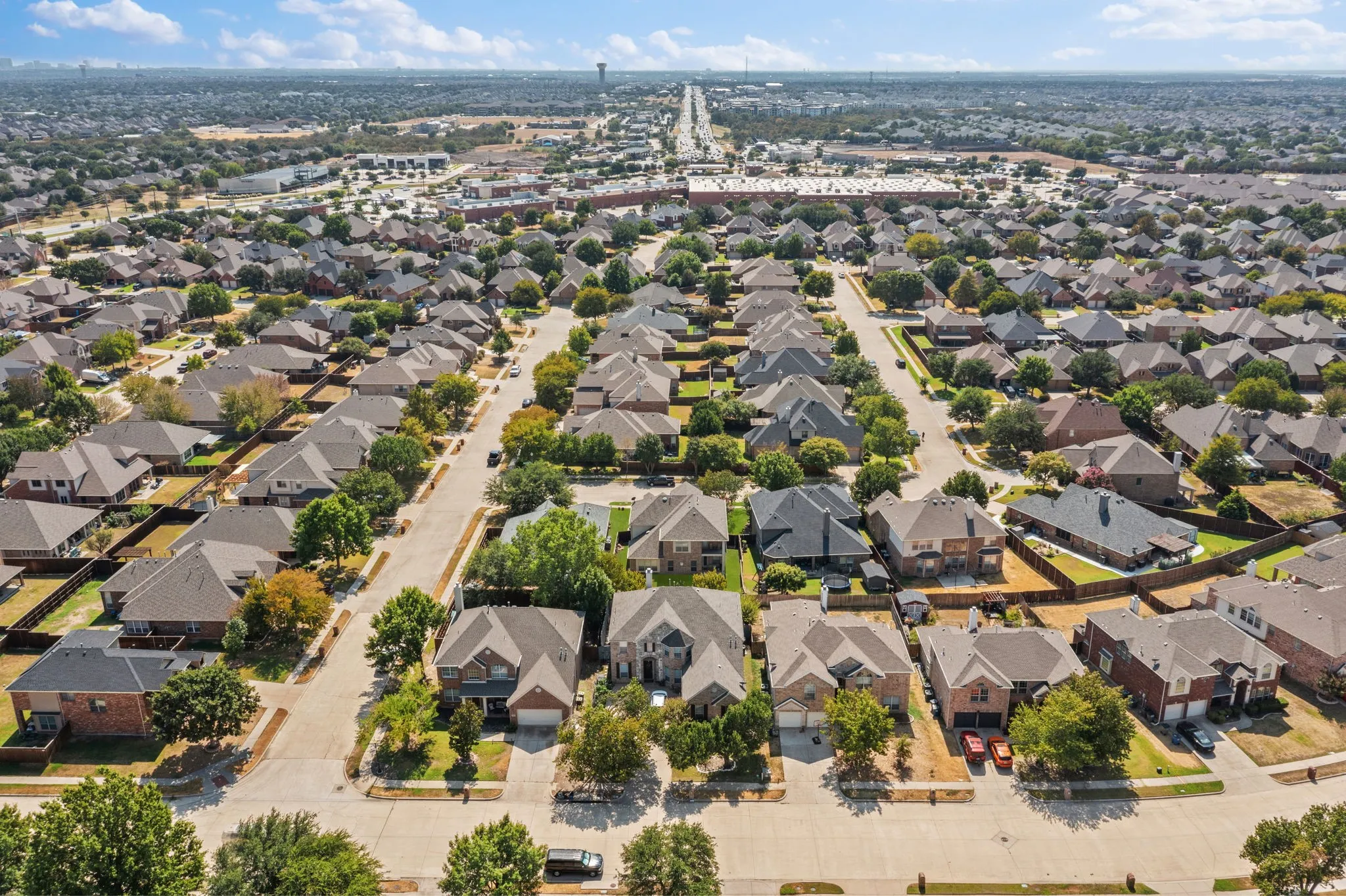 Single Family Residence For Sale in Denton County , 2420 Forest Gate Drive, Little Elm, Texas 75068, 5 Bedroom, 4 Bathroom, 2 Garage spaces, 3,893 Sqft, built in 2008, mls#21398325, Real Estate Agent in Little Elm, Homes For Sale in Denton county, Homes For Sale in Little Elm, Realtor in Little Elm Texas, Real Estate Brokerage Independent Realty Texas, Luminita Cordes Realtor