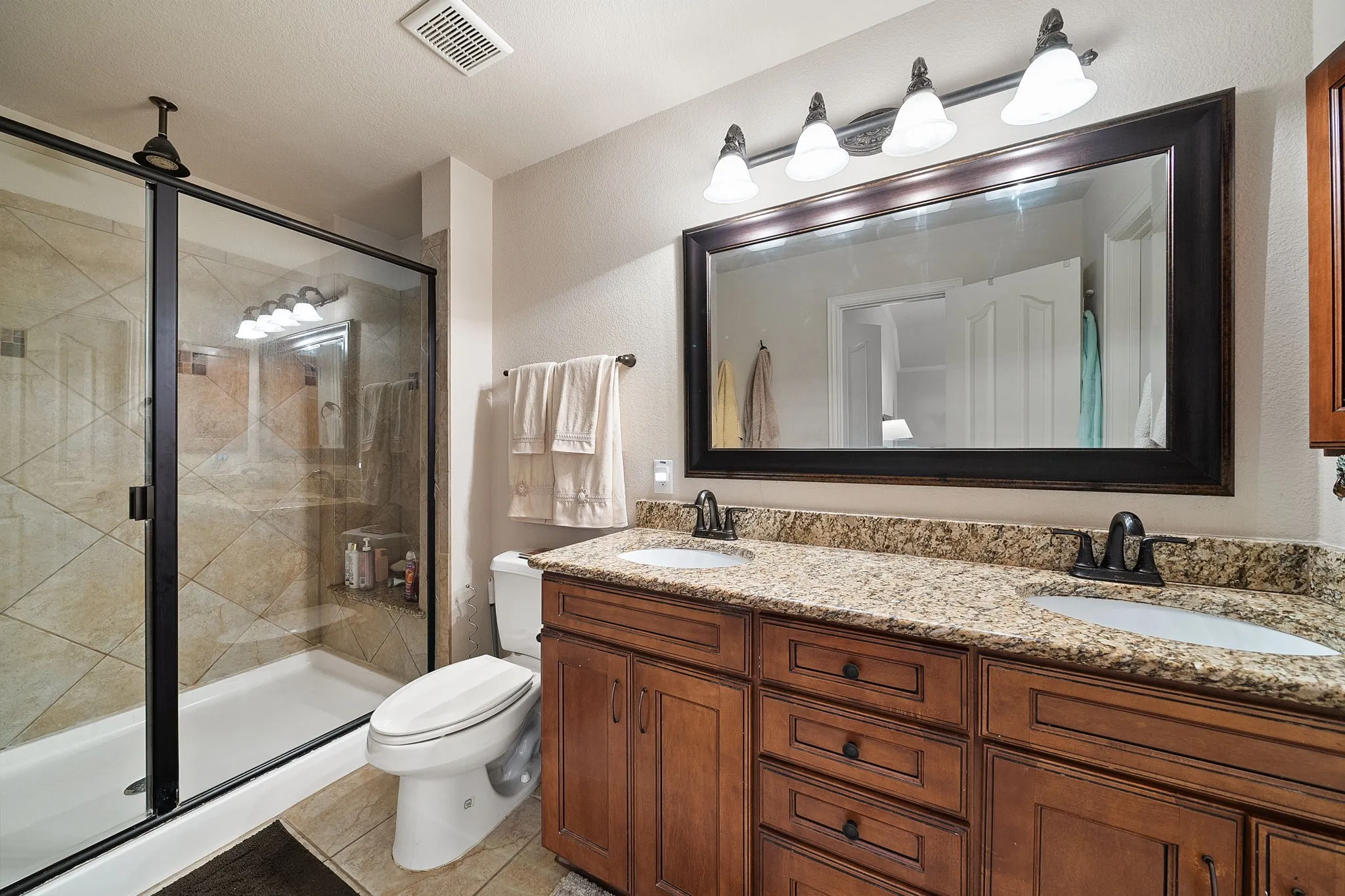 Single Family Residence For Sale in Denton County , 2420 Forest Gate Drive, Little Elm, Texas 75068, 5 Bedroom, 4 Bathroom, 2 Garage spaces, 3,893 Sqft, built in 2008, mls#21398325, Real Estate Agent in Little Elm, Homes For Sale in Denton county, Homes For Sale in Little Elm, Realtor in Little Elm Texas, Real Estate Brokerage Independent Realty Texas, Luminita Cordes Realtor