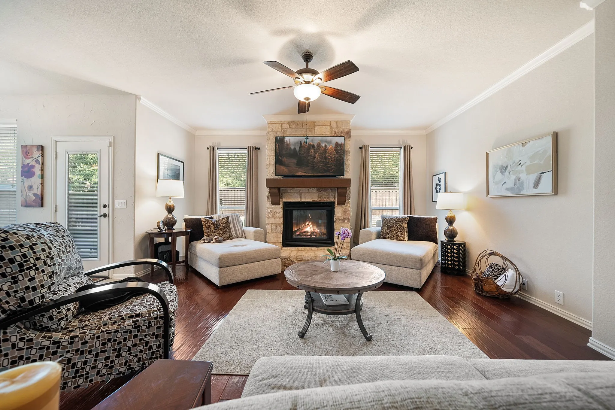 Single Family Residence For Sale in Denton County , 2420 Forest Gate Drive, Little Elm, Texas 75068, 5 Bedroom, 4 Bathroom, 2 Garage spaces, 3,893 Sqft, built in 2008, mls#21398325, Real Estate Agent in Little Elm, Homes For Sale in Denton county, Homes For Sale in Little Elm, Realtor in Little Elm Texas, Real Estate Brokerage Independent Realty Texas, Luminita Cordes Realtor