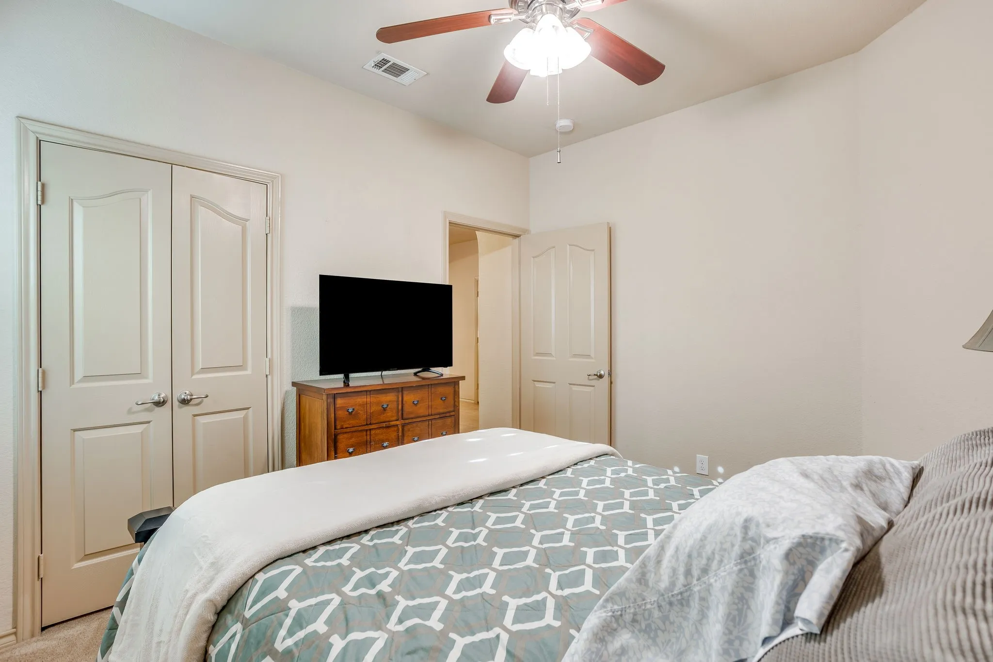 Single Family Residence For Sale in Tarrant County , 1244 Goodland Terrace, Fort Worth, Texas 76179, 3 Bedroom, 2 Bathroom, 2 Garage spaces, 1,860 Sqft, built in 2012, mls#21394863, Real Estate Agent in Fort Worth, Homes For Sale in Tarrant county, Homes For Sale in Fort Worth, Realtor in Fort Worth Texas, Real Estate Brokerage Independent Realty Texas, Luminita Cordes Realtor