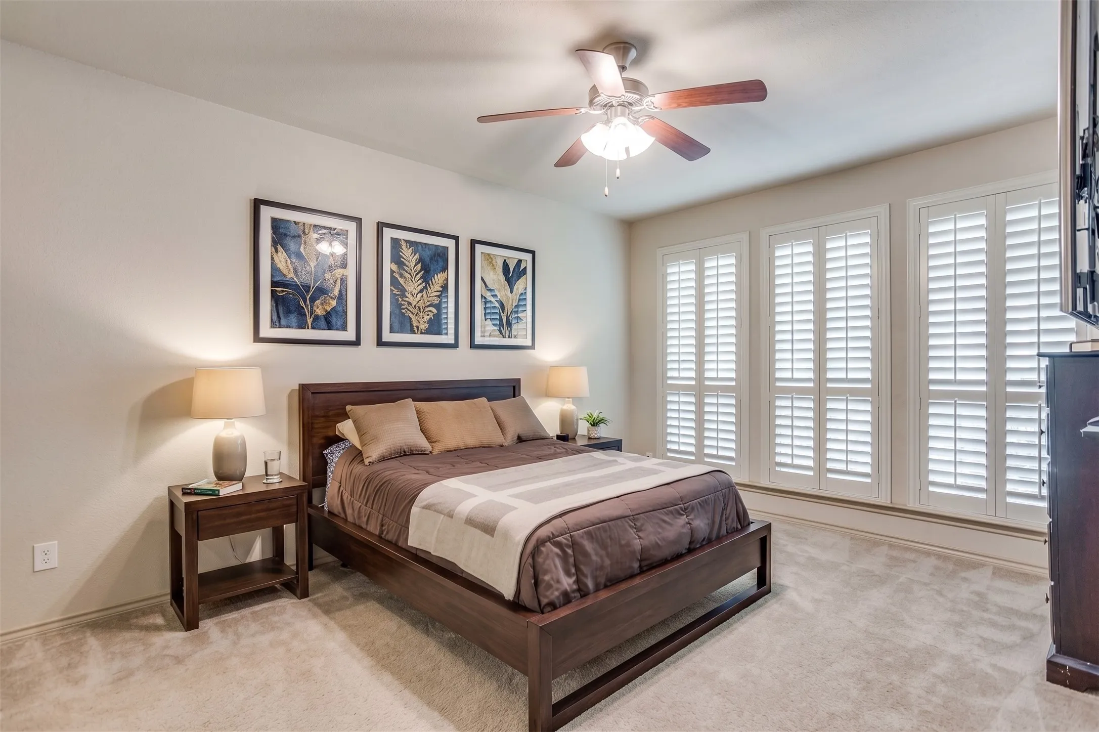 Single Family Residence For Sale in Tarrant County , 1244 Goodland Terrace, Fort Worth, Texas 76179, 3 Bedroom, 2 Bathroom, 2 Garage spaces, 1,860 Sqft, built in 2012, mls#21394863, Real Estate Agent in Fort Worth, Homes For Sale in Tarrant county, Homes For Sale in Fort Worth, Realtor in Fort Worth Texas, Real Estate Brokerage Independent Realty Texas, Luminita Cordes Realtor