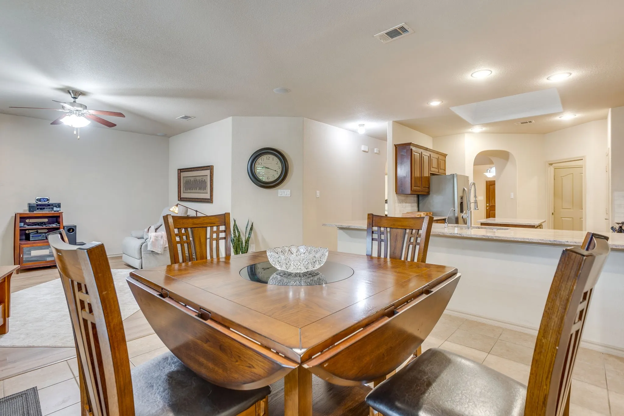 Single Family Residence For Sale in Tarrant County , 1244 Goodland Terrace, Fort Worth, Texas 76179, 3 Bedroom, 2 Bathroom, 2 Garage spaces, 1,860 Sqft, built in 2012, mls#21394863, Real Estate Agent in Fort Worth, Homes For Sale in Tarrant county, Homes For Sale in Fort Worth, Realtor in Fort Worth Texas, Real Estate Brokerage Independent Realty Texas, Luminita Cordes Realtor