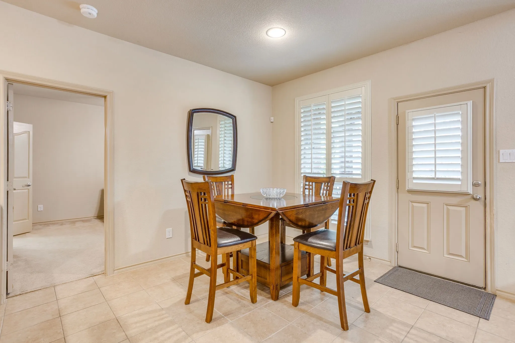 Single Family Residence For Sale in Tarrant County , 1244 Goodland Terrace, Fort Worth, Texas 76179, 3 Bedroom, 2 Bathroom, 2 Garage spaces, 1,860 Sqft, built in 2012, mls#21394863, Real Estate Agent in Fort Worth, Homes For Sale in Tarrant county, Homes For Sale in Fort Worth, Realtor in Fort Worth Texas, Real Estate Brokerage Independent Realty Texas, Luminita Cordes Realtor