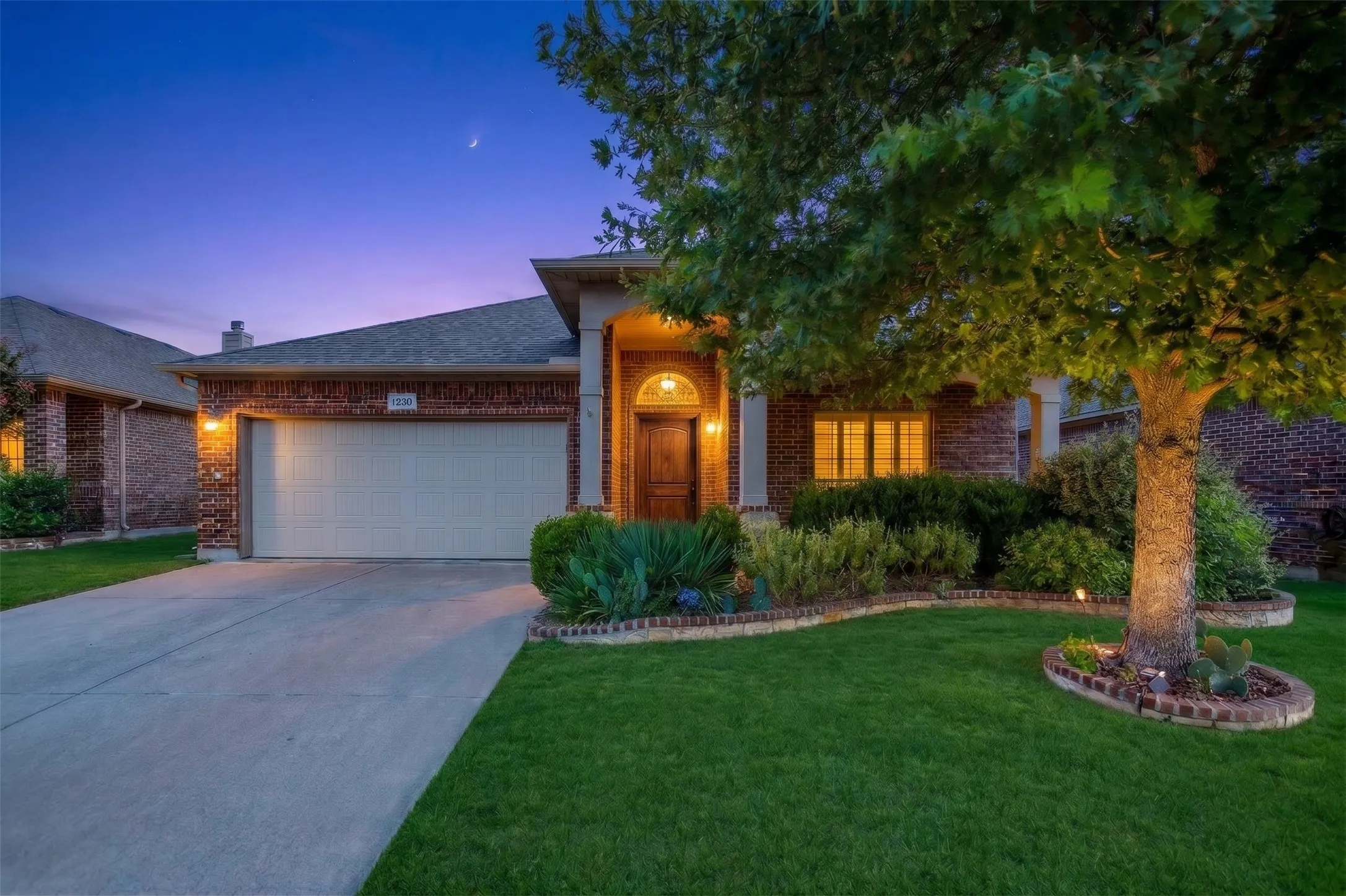 Single Family Residence For Sale in Tarrant County , 1244 Goodland Terrace, Fort Worth, Texas 76179, 3 Bedroom, 2 Bathroom, 2 Garage spaces, 1,860 Sqft, built in 2012, mls#21394863, Real Estate Agent in Fort Worth, Homes For Sale in Tarrant county, Homes For Sale in Fort Worth, Realtor in Fort Worth Texas, Real Estate Brokerage Independent Realty Texas, Luminita Cordes Realtor