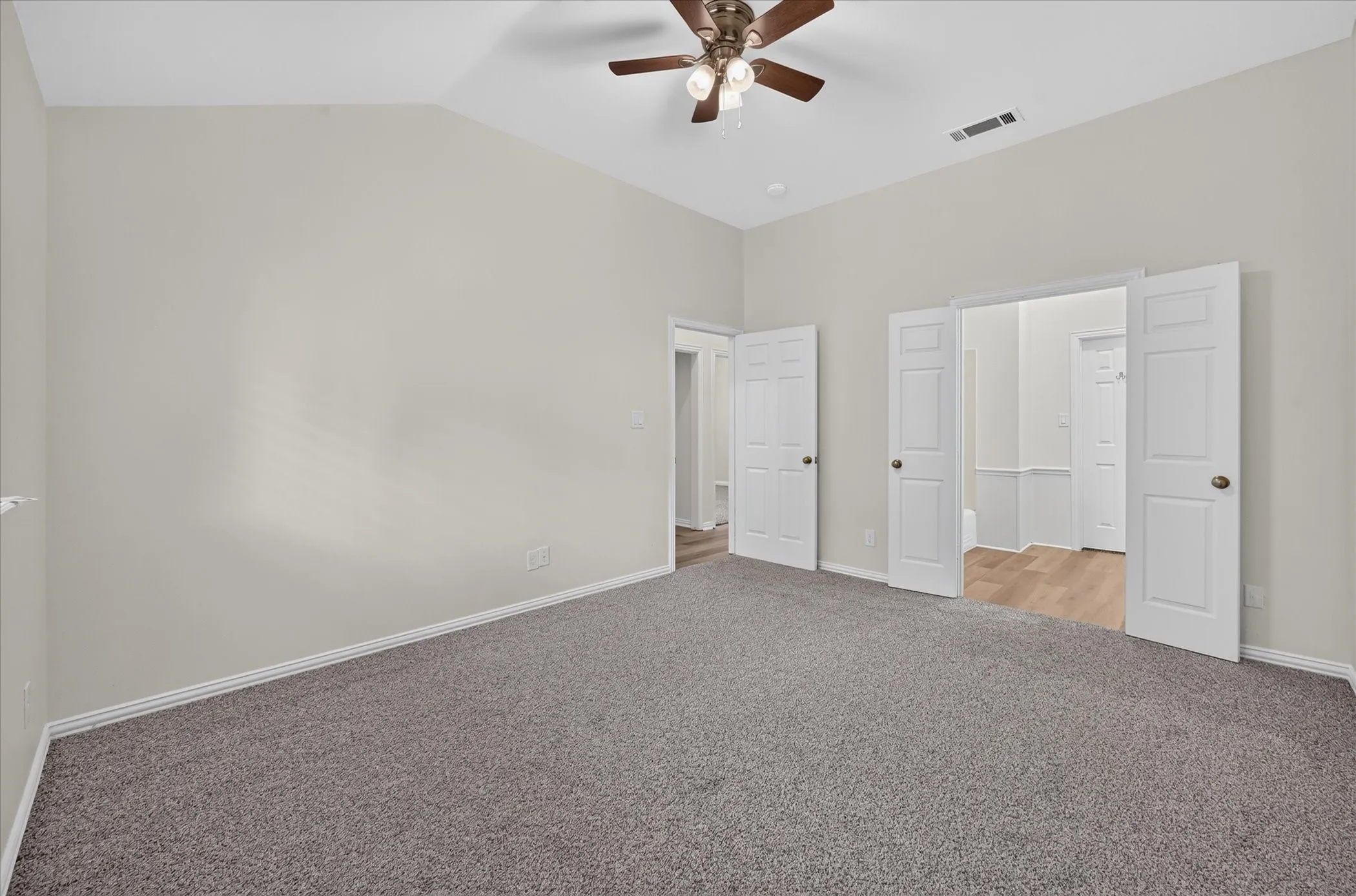 Duplex For Rent in Denton County , 4125-4127 Spring Meadow Lane, Flower Mound, Texas 75028, 3 Bedroom, 2 Bathroom, 2 Garage spaces, 1,150 Sqft, built in 1998, mls#21394194, Real Estate Agent in Flower Mound, Homes For Rent in Denton county, Homes For Rent in Flower Mound, Realtor in Flower Mound Texas, Real Estate Brokerage Independent Realty Texas, Luminita Cordes Realtor