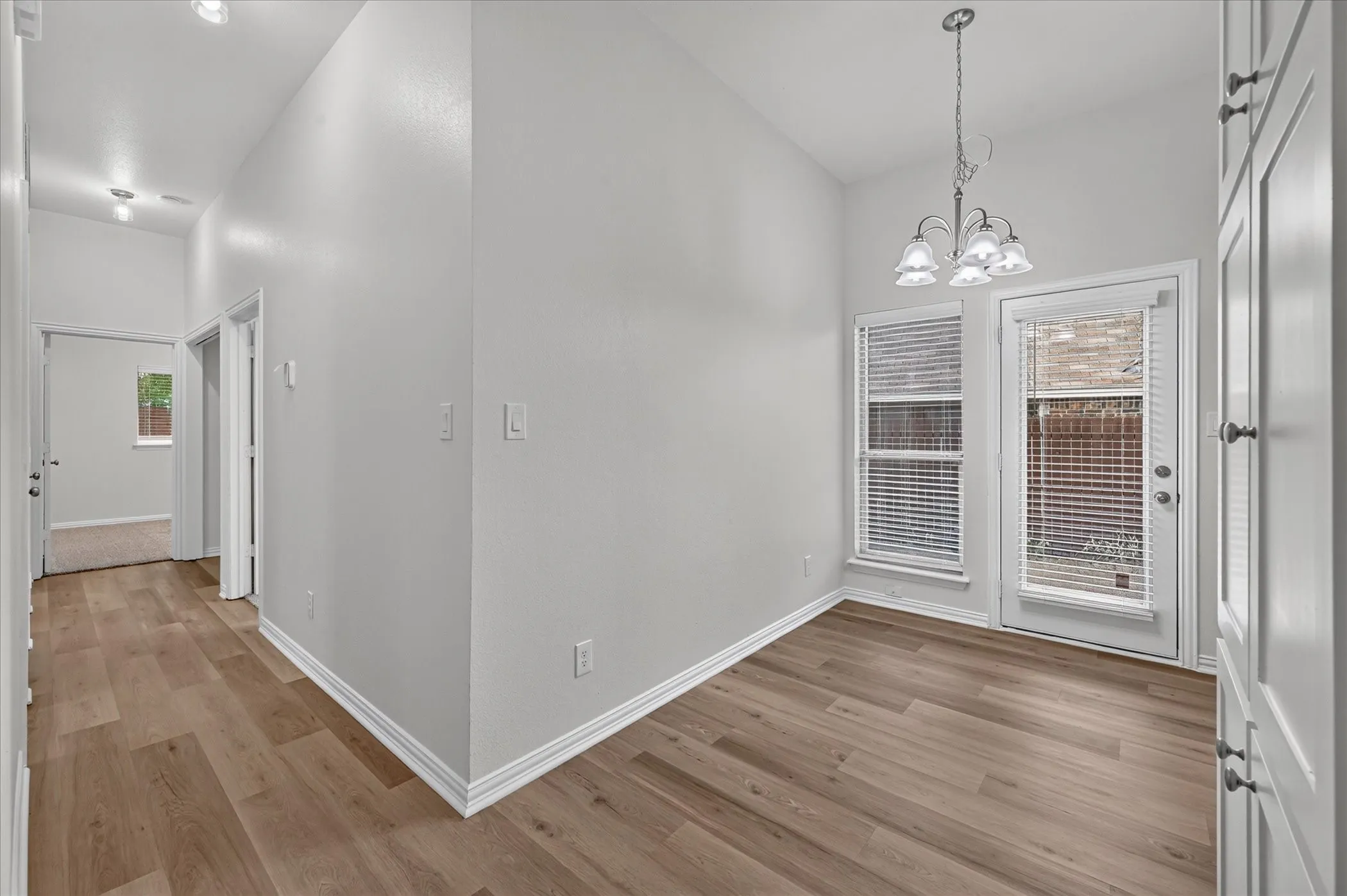 Duplex For Rent in Denton County , 4125-4127 Spring Meadow Lane, Flower Mound, Texas 75028, 3 Bedroom, 2 Bathroom, 2 Garage spaces, 1,150 Sqft, built in 1998, mls#21394194, Real Estate Agent in Flower Mound, Homes For Rent in Denton county, Homes For Rent in Flower Mound, Realtor in Flower Mound Texas, Real Estate Brokerage Independent Realty Texas, Luminita Cordes Realtor