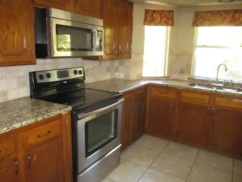 Single Family Residence For Rent in Tarrant County , 4704 Valleycrest Drive, Arlington, Texas 76013, 3 Bedroom, 2 Bathroom, 2 Garage spaces, 1,934 Sqft, built in 1972, mls#21398928, Real Estate Agent in Arlington, Homes For Rent in Tarrant county, Homes For Rent in Arlington, Realtor in Arlington Texas, Real Estate Brokerage Independent Realty Texas, Luminita Cordes Realtor