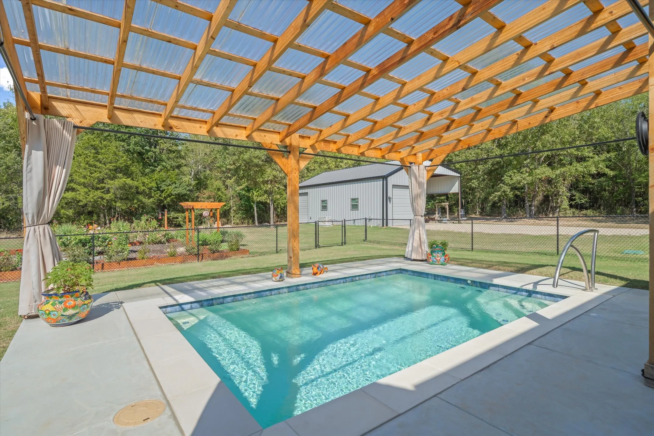 Single Family Residence For Sale in Smith County , 13925 CEDAR VISTA, Tyler, Texas 75704, 3 Bedroom, 2 Bathroom, 2 Garage spaces, 2,177 Sqft, built in 2021, mls#21388135, Real Estate Agent in Tyler, Homes For Sale in Smith county, Homes For Sale in Tyler, Realtor in Tyler Texas, Real Estate Brokerage Independent Realty Texas, Luminita Cordes Realtor
