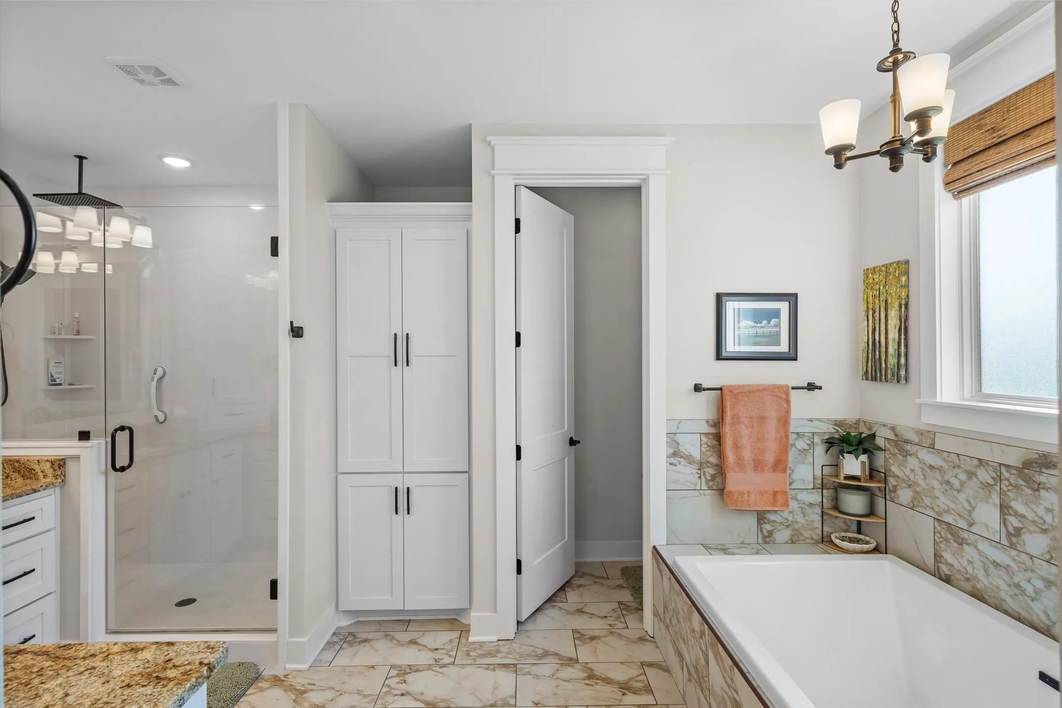 Single Family Residence For Sale in Smith County , 13925 CEDAR VISTA, Tyler, Texas 75704, 3 Bedroom, 2 Bathroom, 2 Garage spaces, 2,177 Sqft, built in 2021, mls#21388135, Real Estate Agent in Tyler, Homes For Sale in Smith county, Homes For Sale in Tyler, Realtor in Tyler Texas, Real Estate Brokerage Independent Realty Texas, Luminita Cordes Realtor