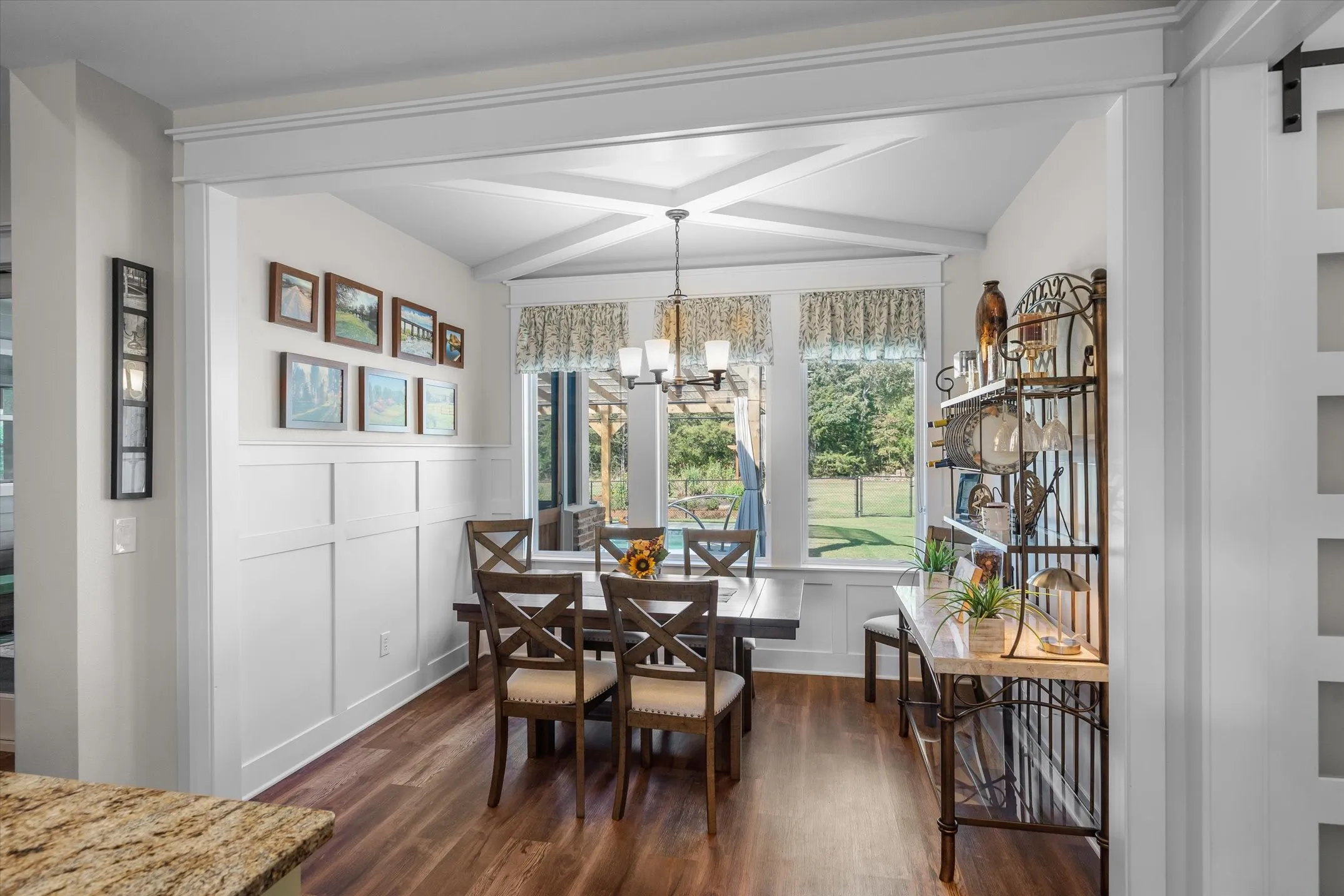 Single Family Residence For Sale in Smith County , 13925 CEDAR VISTA, Tyler, Texas 75704, 3 Bedroom, 2 Bathroom, 2 Garage spaces, 2,177 Sqft, built in 2021, mls#21388135, Real Estate Agent in Tyler, Homes For Sale in Smith county, Homes For Sale in Tyler, Realtor in Tyler Texas, Real Estate Brokerage Independent Realty Texas, Luminita Cordes Realtor