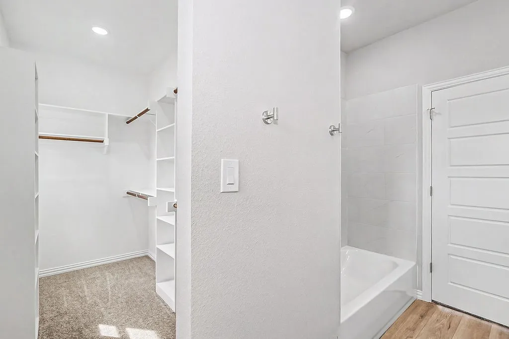 Single Family Residence For Sale in Tarrant County , 600 Paradise Street, Fort Worth, Texas 76111, 3 Bedroom, 3 Bathroom, 2 Garage spaces, 1,595 Sqft, built in 2026, mls#21398935, Real Estate Agent in Fort Worth, Homes For Sale in Tarrant county, Homes For Sale in Fort Worth, Realtor in Fort Worth Texas, Real Estate Brokerage Independent Realty Texas, Luminita Cordes Realtor