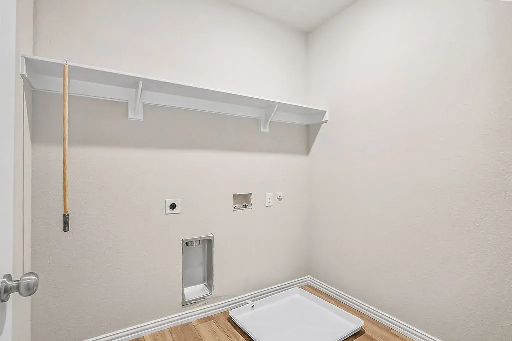 Single Family Residence For Sale in Tarrant County , 600 Paradise Street, Fort Worth, Texas 76111, 3 Bedroom, 3 Bathroom, 2 Garage spaces, 1,595 Sqft, built in 2026, mls#21398935, Real Estate Agent in Fort Worth, Homes For Sale in Tarrant county, Homes For Sale in Fort Worth, Realtor in Fort Worth Texas, Real Estate Brokerage Independent Realty Texas, Luminita Cordes Realtor
