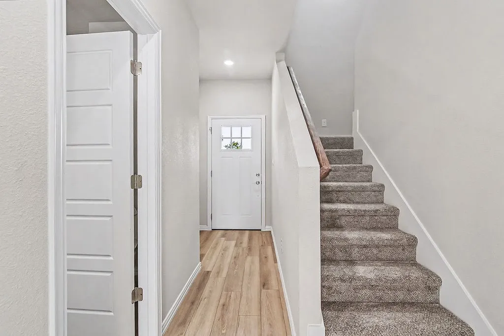 Single Family Residence For Sale in Tarrant County , 600 Paradise Street, Fort Worth, Texas 76111, 3 Bedroom, 3 Bathroom, 2 Garage spaces, 1,595 Sqft, built in 2026, mls#21398935, Real Estate Agent in Fort Worth, Homes For Sale in Tarrant county, Homes For Sale in Fort Worth, Realtor in Fort Worth Texas, Real Estate Brokerage Independent Realty Texas, Luminita Cordes Realtor